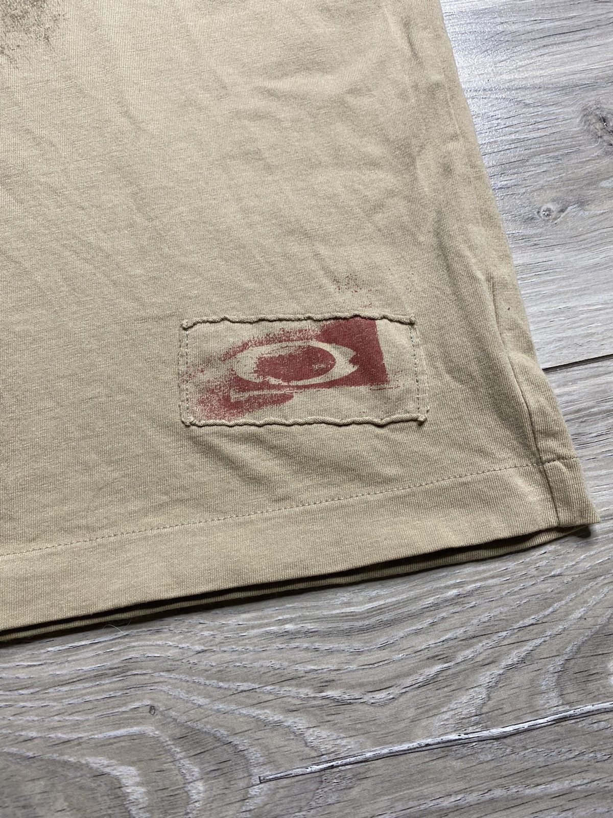 Oakley × Vintage Vintage Oakley Overprinted Y2K Big Logo T Shirt Tee Rare Size US M / EU 48-50 / 2 - 3 Thumbnail