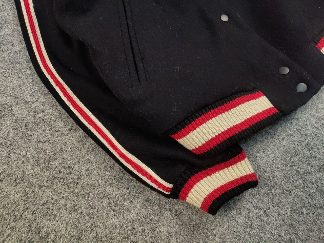 Vintage Vintage Varsity Bomber Wool Black logo Jacket Japan Style Size US M / EU 48-50 / 2 - 6 Thumbnail