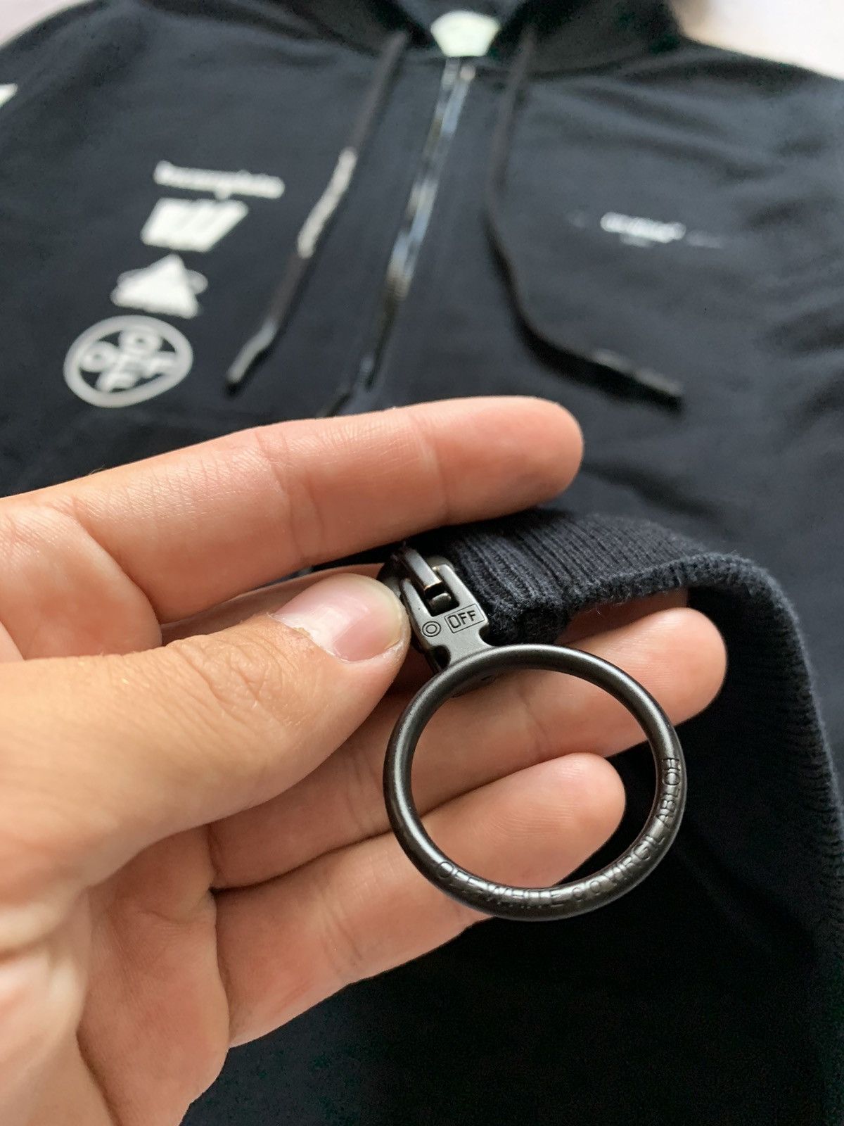 Off-White Off-White Mariana De Silva Hoodie Size US XXS / EU 40 - 5 Thumbnail