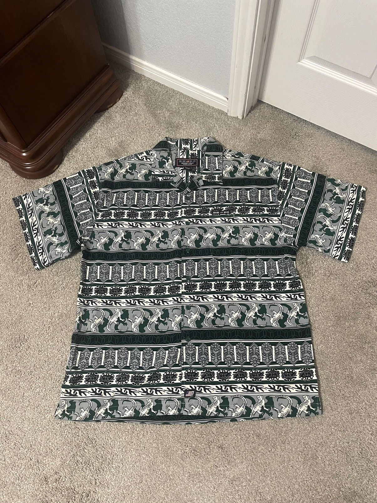 Beverly Hills Polo Club Vintage 90s Beverley Hills Polo Club Lizard Shirt Size Large Size US L / EU 52-54 / 3 - 2 Thumbnail