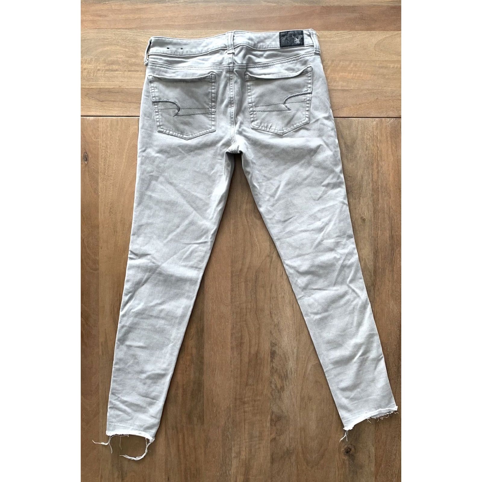 American Eagle Outfitters VINTAGE American Eagle Outfitters AEO Sateen Women's 4 Denim Jeans 27x26 Gray 360 Stretch Skinny Jegging Slim Waist 27 Inseam 26 Inseam Womens Jeans? Size 27" / US 4 / IT 40 - 2 Thumbnail