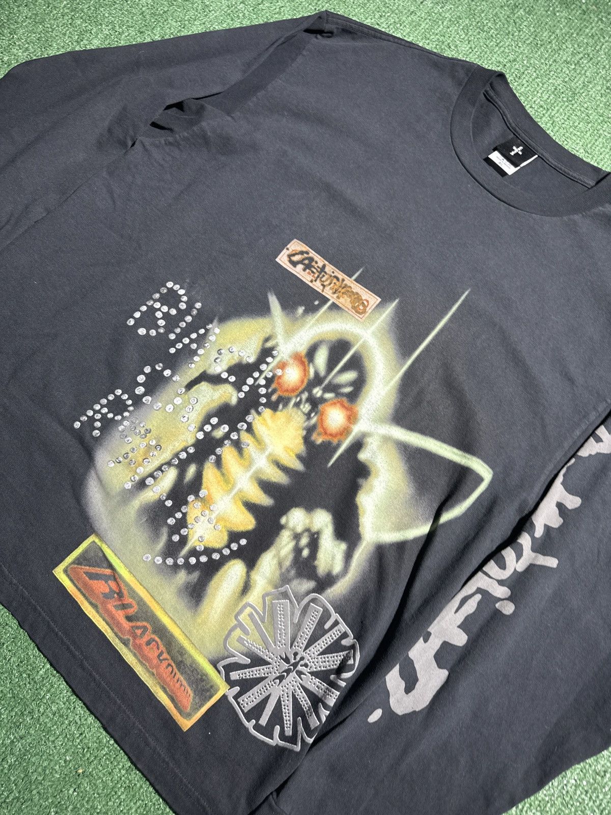 Travis Scott Travis scott black out reality long sleeve size XL Size US XL / EU 56 / 4 - 2 Thumbnail