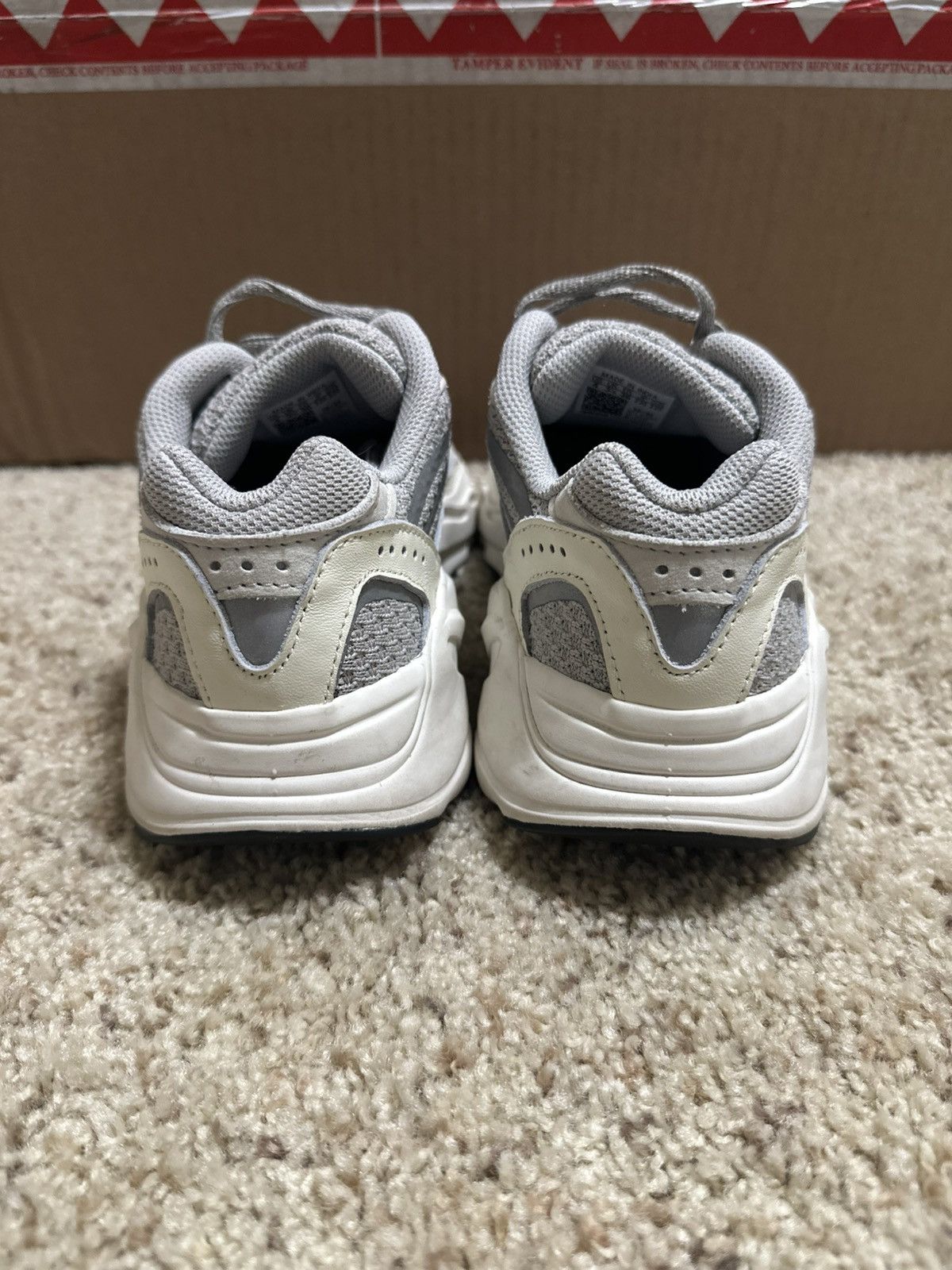 Yeezy YEEZY 700 V2 STATIC MENS 4 GENTLY USED Size US 5.5 / IT 35.5 - 7 Thumbnail