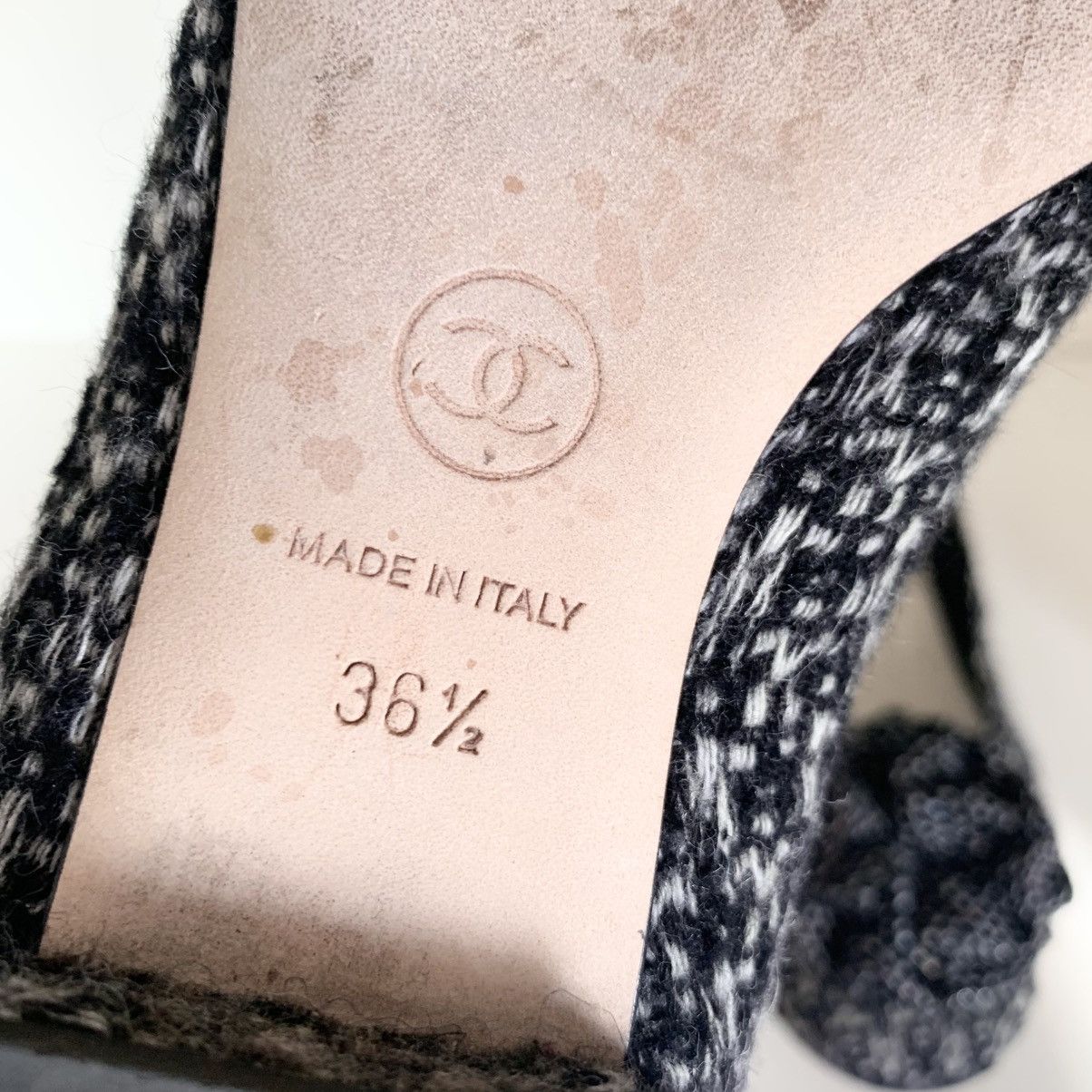 Chanel Tweed camellia toe ballerinas with small heel Size US 6.5 / IT 36.5 - 9 Thumbnail