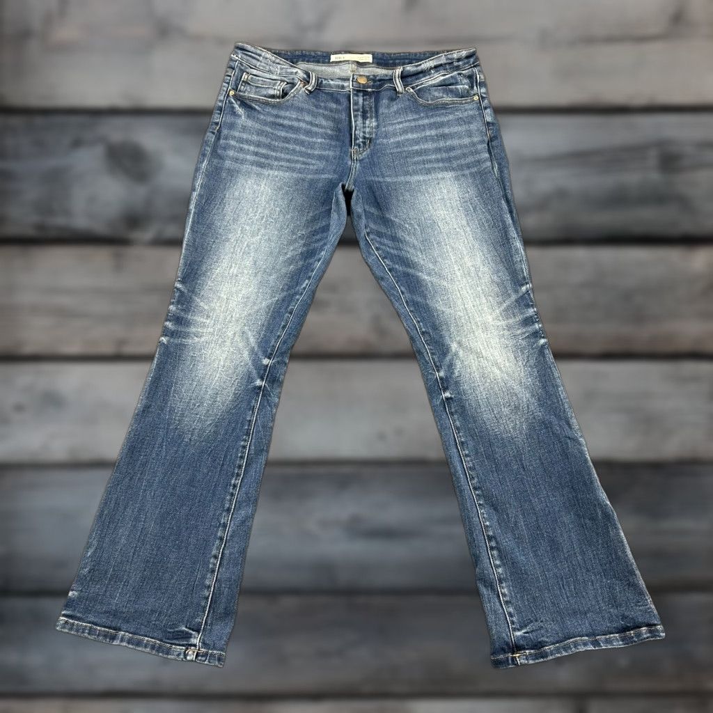 Vintage BKE Payton Jeans Jeans Bootcut Womens 32x31.5 Blue Medium Wash Distressed 90s Buckle Bke Regular Mens? Size 24" / US 00 / IT 34 - 1 Thumbnail