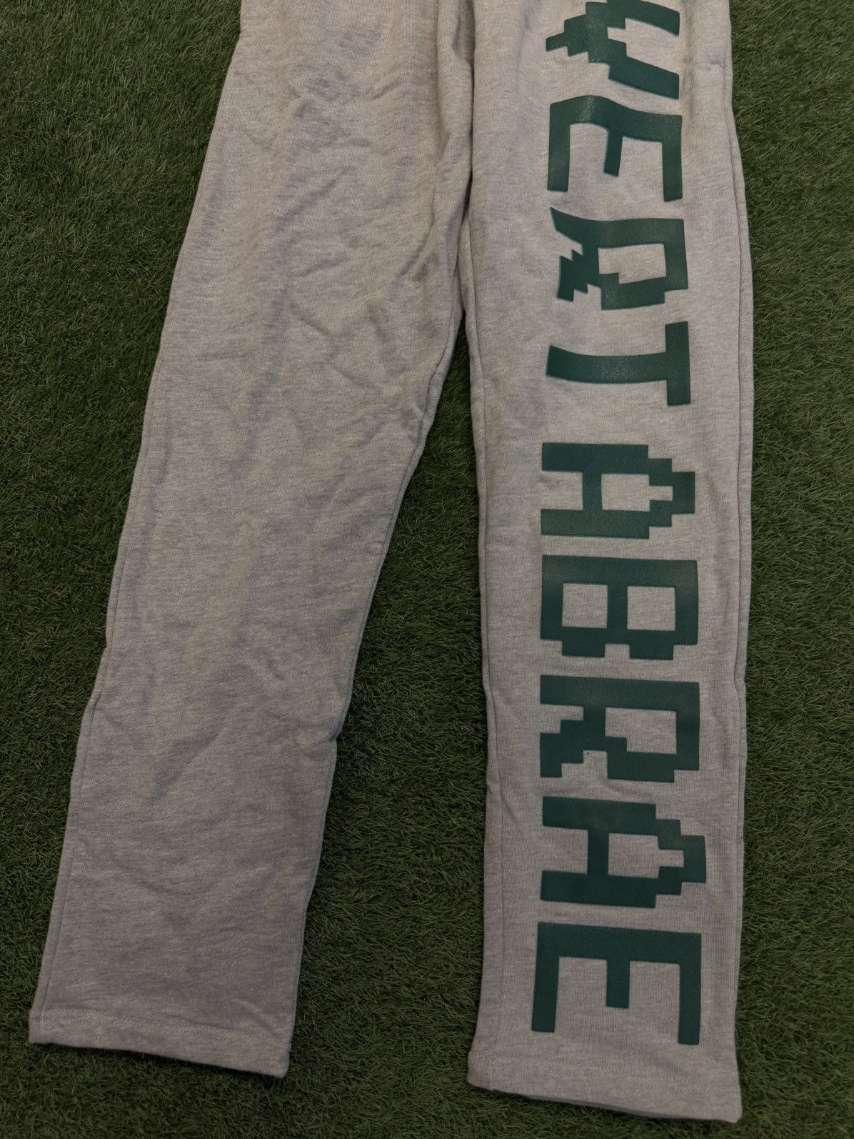 Vertabrae Vertabrae Sweatpants Size Large Grey/Green (NEW) Size US 34 / EU 50 - 5 Thumbnail