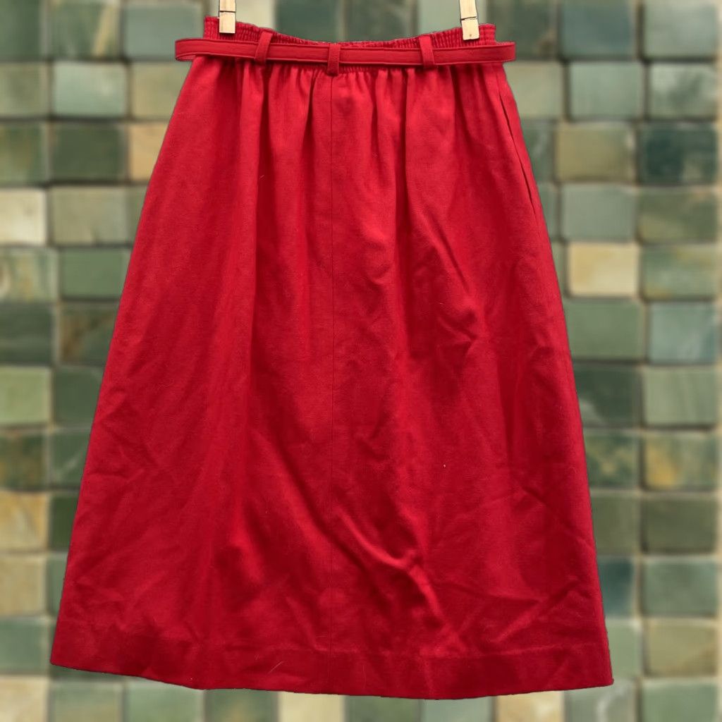 Vintage VINTAGE Barclay Square Skirt Womens 15-16 Wool Belt A-Line Long Solid Red 100% Wool Category: Skirt Womens XS-Adult 16 Red Size 38" / US 16 / IT 52 - 1 Thumbnail