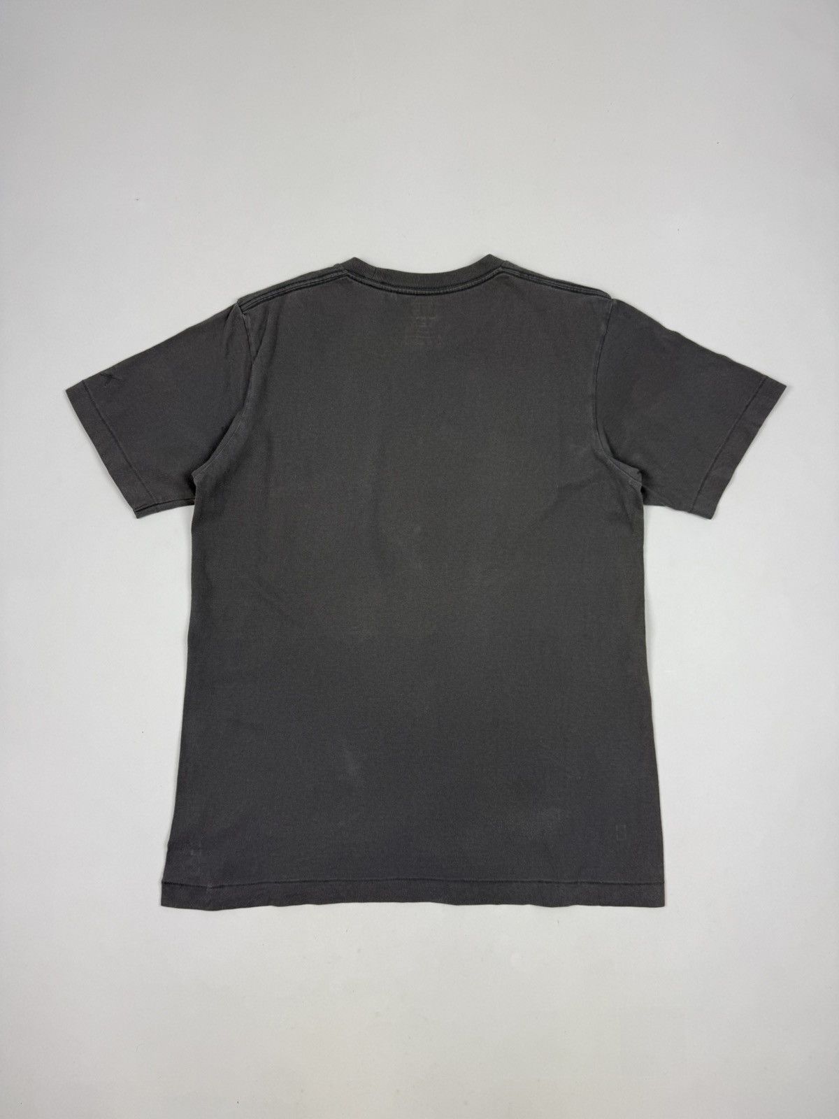 Kaws Uniqlo Kaws Sesame Street “Oscar The Grouch” t shirt Size US M / EU 48-50 / 2 - 2 Thumbnail