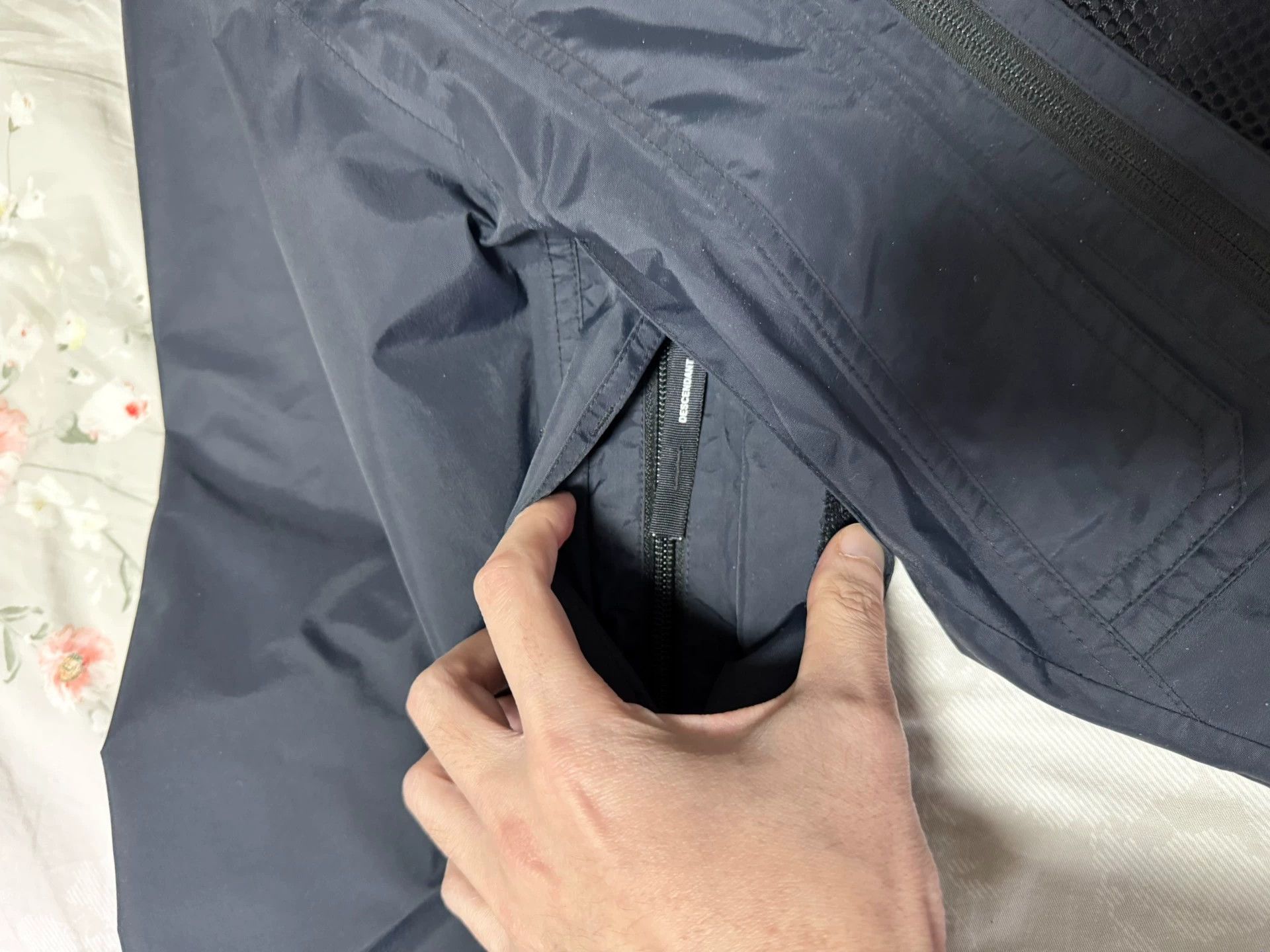 Descendant dcdt 19ss navy waterproof tech jacket M Size US M / EU 48-50 / 2 - 6 Thumbnail