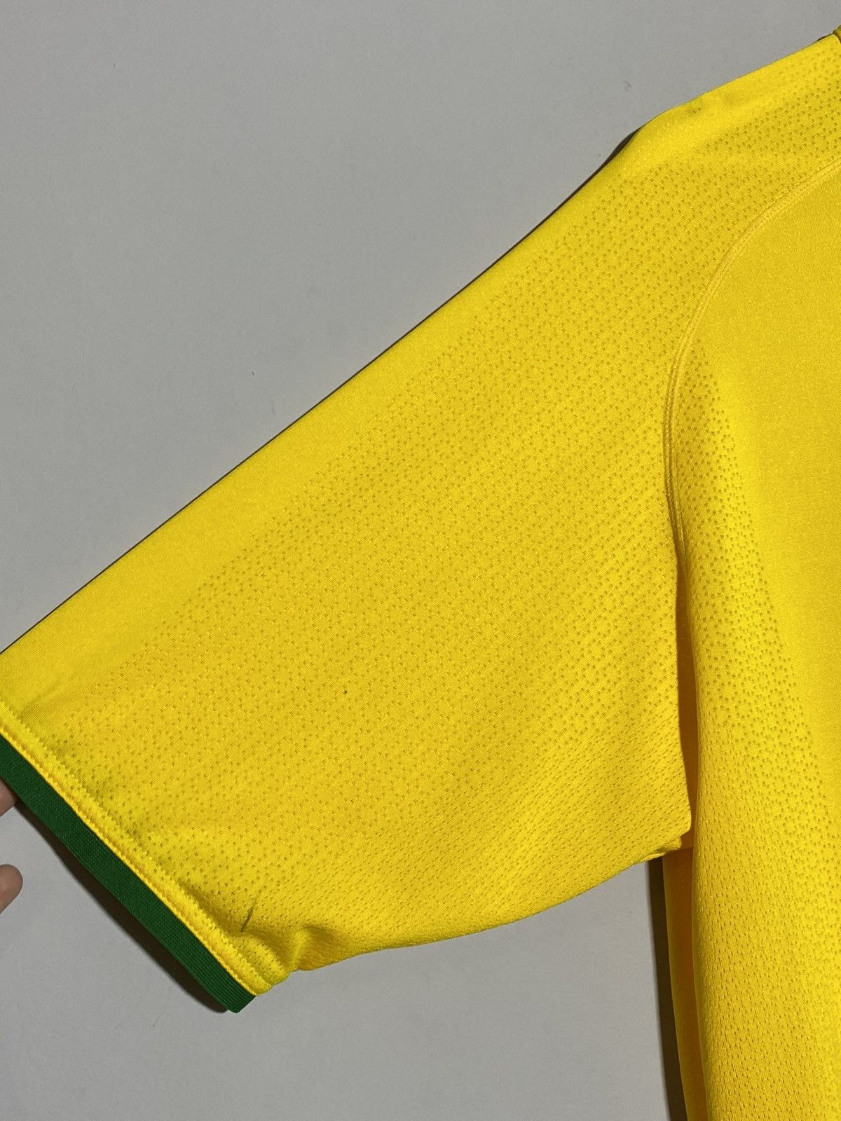 Nike Nike Brazil National Team Vintage Soccer Jersey Size US L / EU 52-54 / 3 - 8 Thumbnail