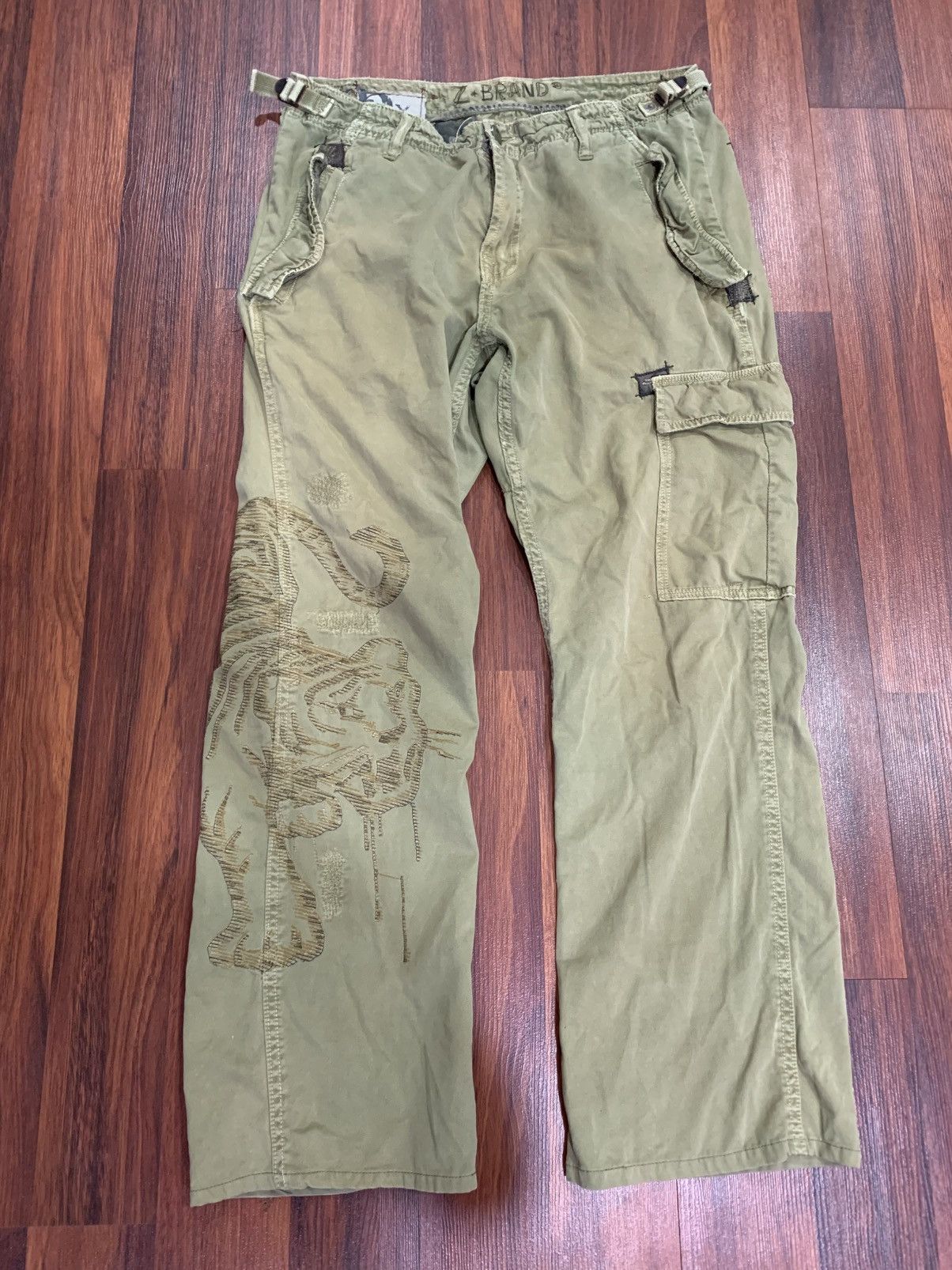Japanese Brand Z-Brand Embroidered Tiger Cargo Size US 34 / EU 50 - 1 Thumbnail