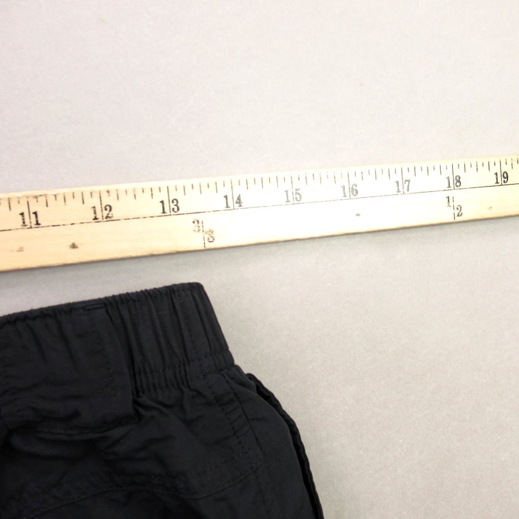 Vintage Columbia Women's Athletic Running Shorts | Size M Black 7" Inseam Pockets Activewear Performance Size 26" / US 2 / IT 38 - 7 Thumbnail