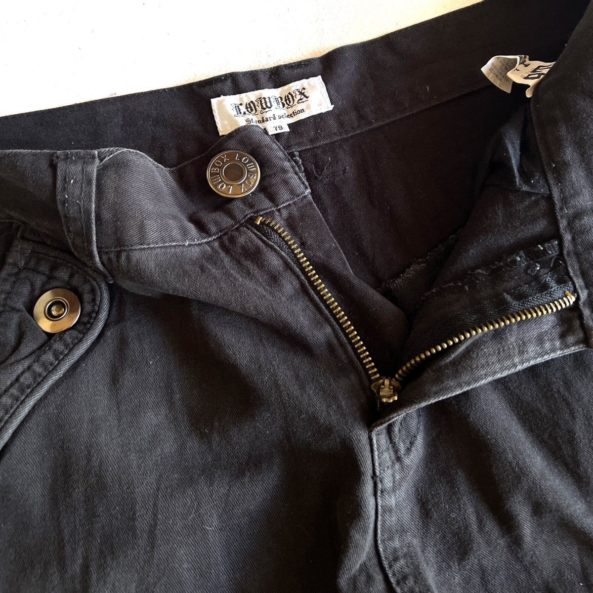 If Six Was Nine Lowbow black cargo pants Size US 32 / EU 48 - 3 Thumbnail