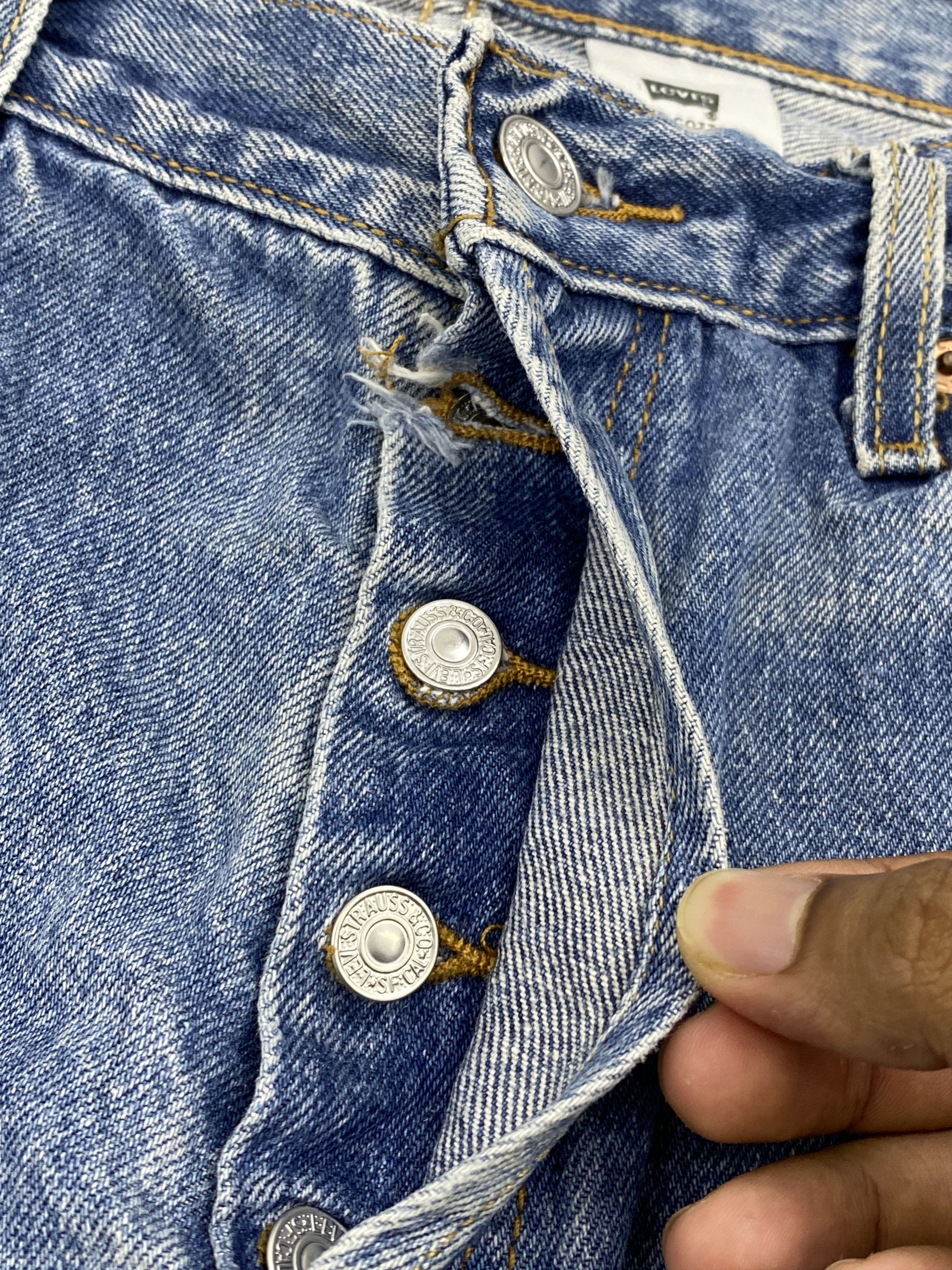 Levi's Vintage Levis 501 Ripped Jeans DP2662 Size US 33 - 11 Thumbnail