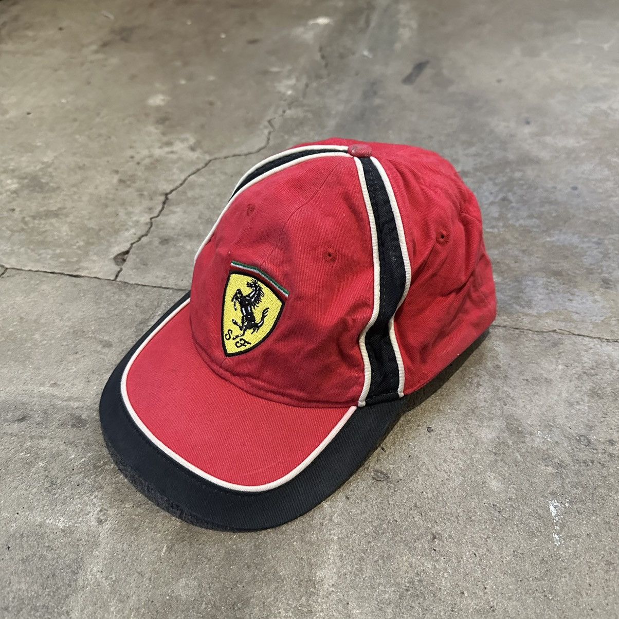 Ferrari Vintage Ferrari Cap 1999 Official Merchandise Size ONE SIZE - 1 Thumbnail