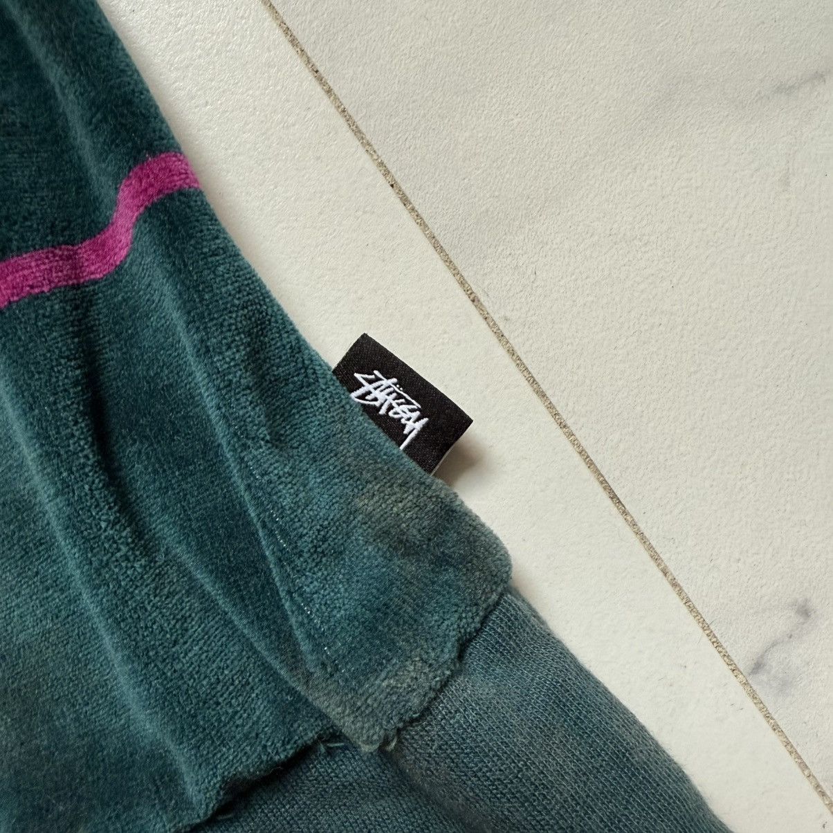 Stussy × Vintage Vintage Y2K Stüssy Velvet T-Shirt Size US L / EU 52-54 / 3 - 4 Thumbnail