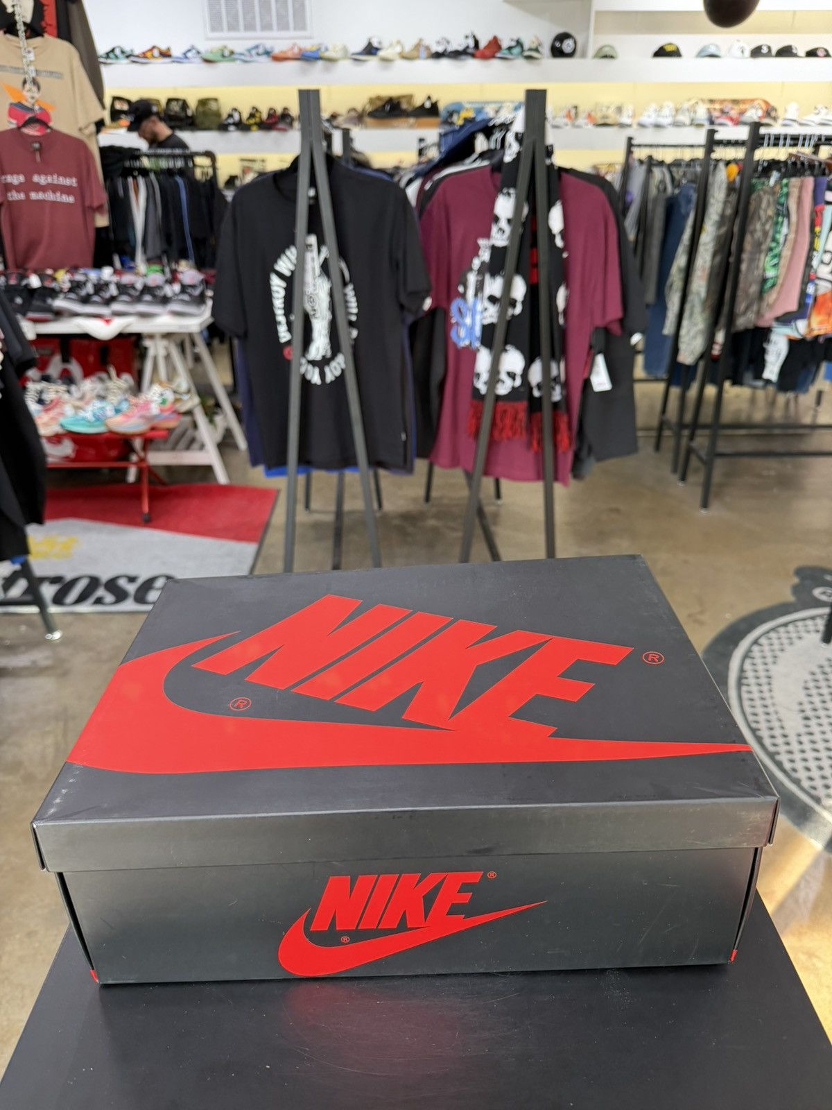 Jordan Brand Air Jordan 1 SB LA to Chicago Size 11.5 (2019) Size US 11.5 / EU 44-45 - 14 Thumbnail
