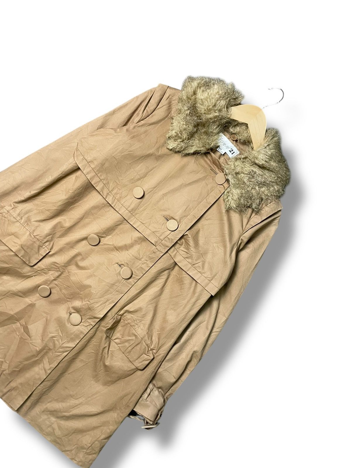 Designer × Forever 21 Forever 21 Double Breasted Fur Trench Coat (64) Size M / US 6-8 / IT 42-44 - 2 Thumbnail