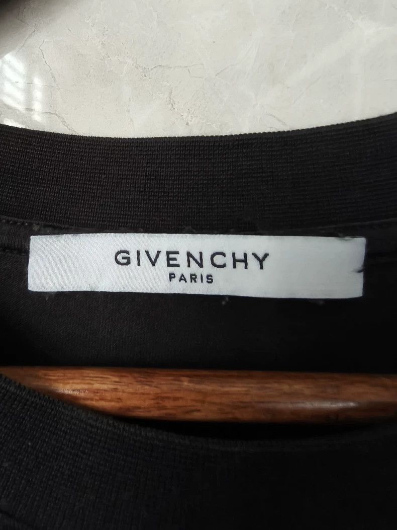 Givenchy Givenchy Short Sleeve, S Size Oversize Fit Size US S / EU 44-46 / 1 - 2 Thumbnail
