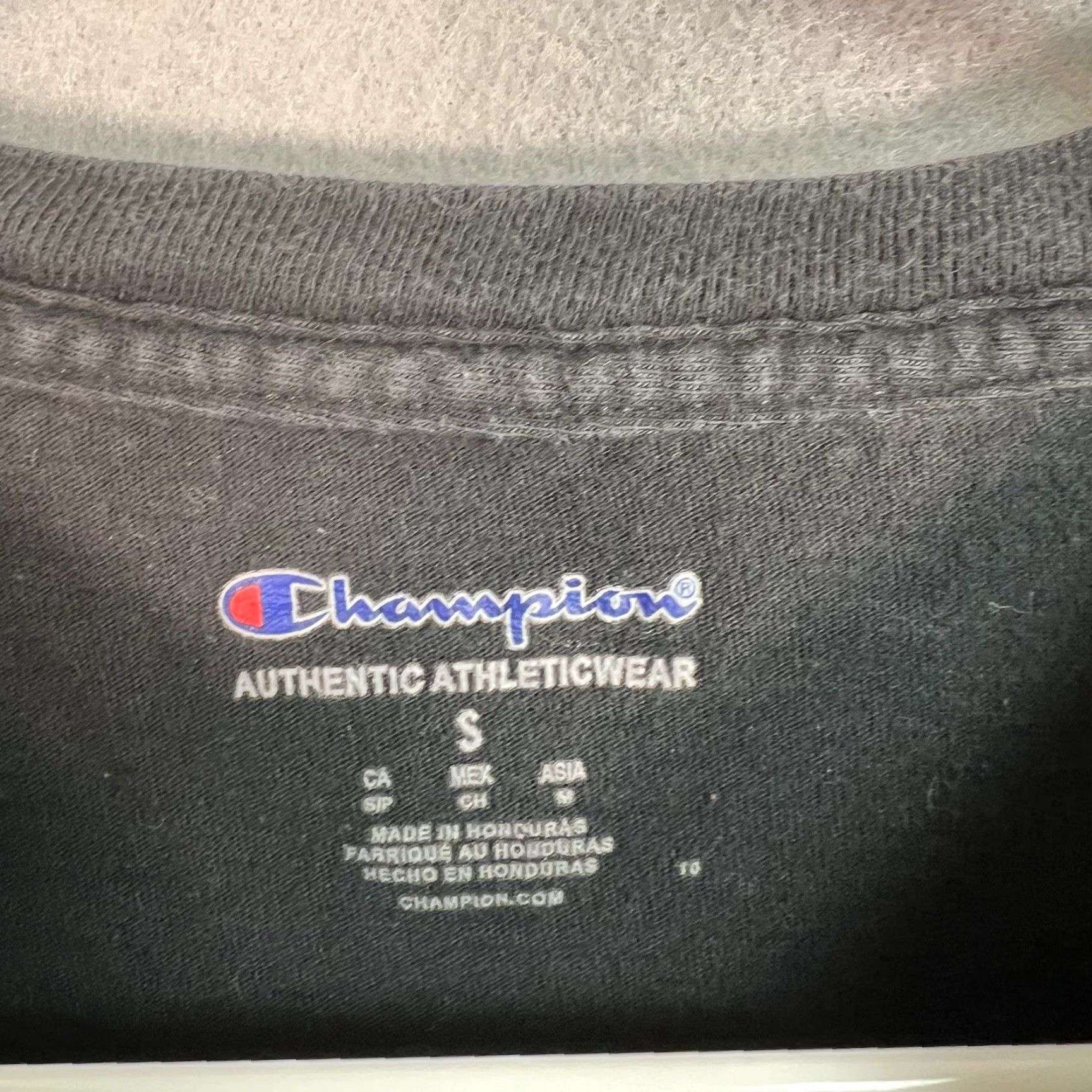 Champion VINTAGE Champion Camo Spellout Classic Logo T Shirt Adult Small Black Mens Size US S / EU 44-46 / 1 - 5 Thumbnail