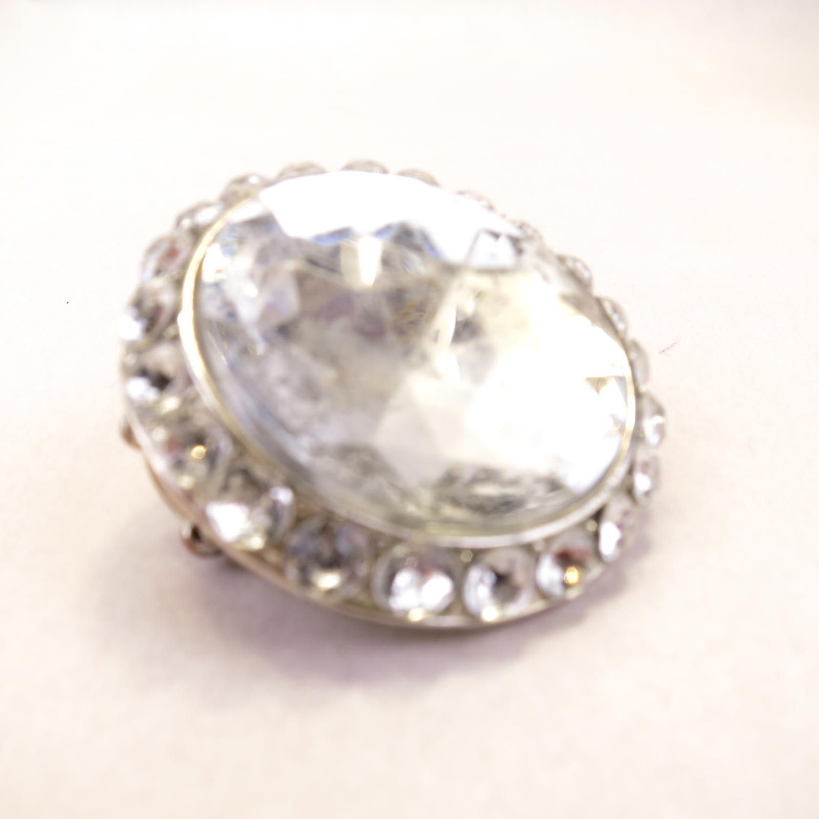 Other Large Statement Ring Rhinestones Elastic Band Adjustable Size ONE SIZE - 1 Thumbnail