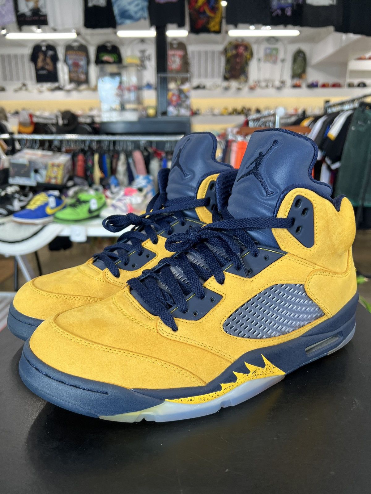 Air Jordan 5 Michigan Sz. 12 (2019)