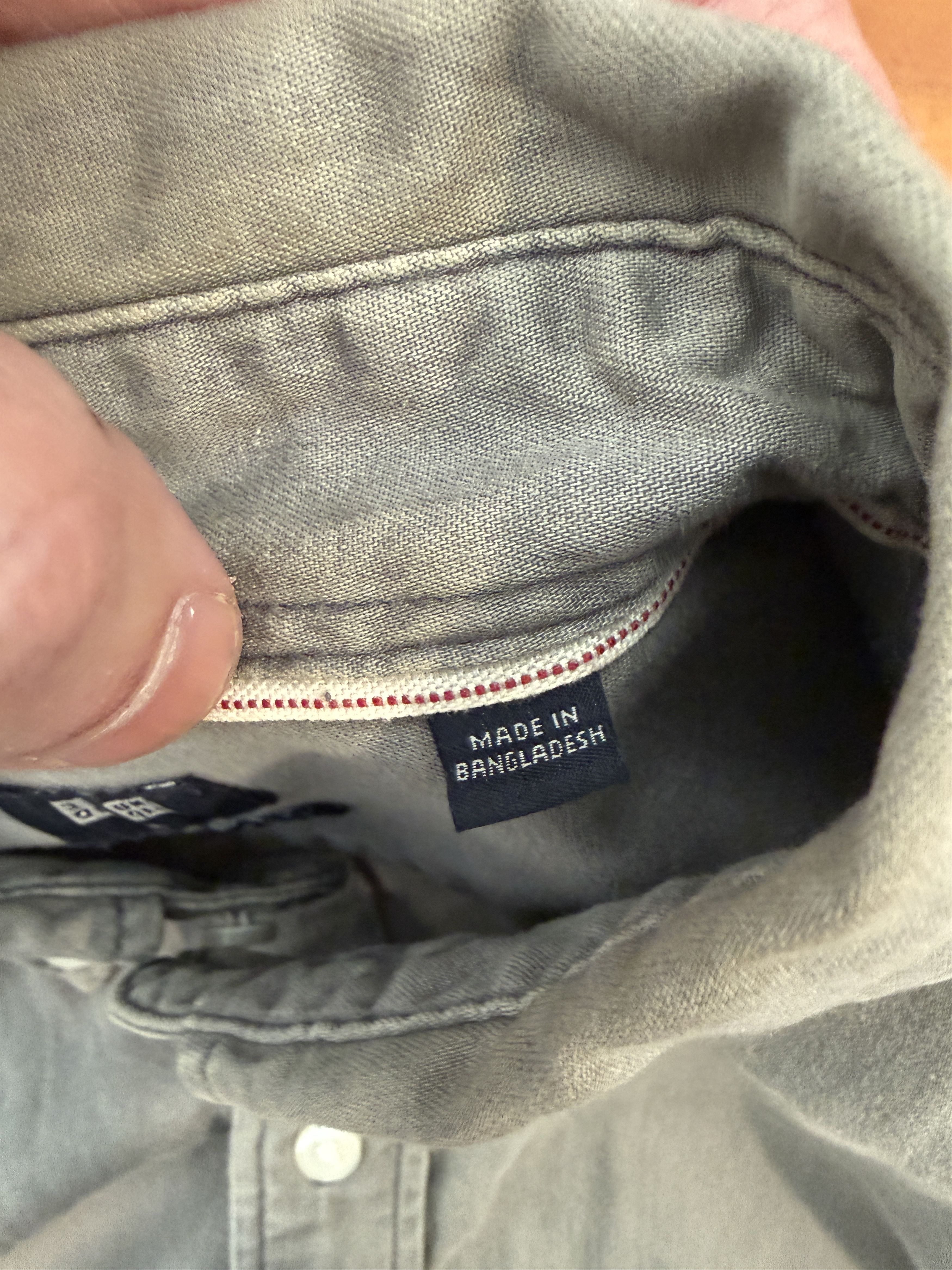 Uniqlo Uniqlo Grey Denim Shirt Size US M / EU 48-50 / 2 - 5 Thumbnail