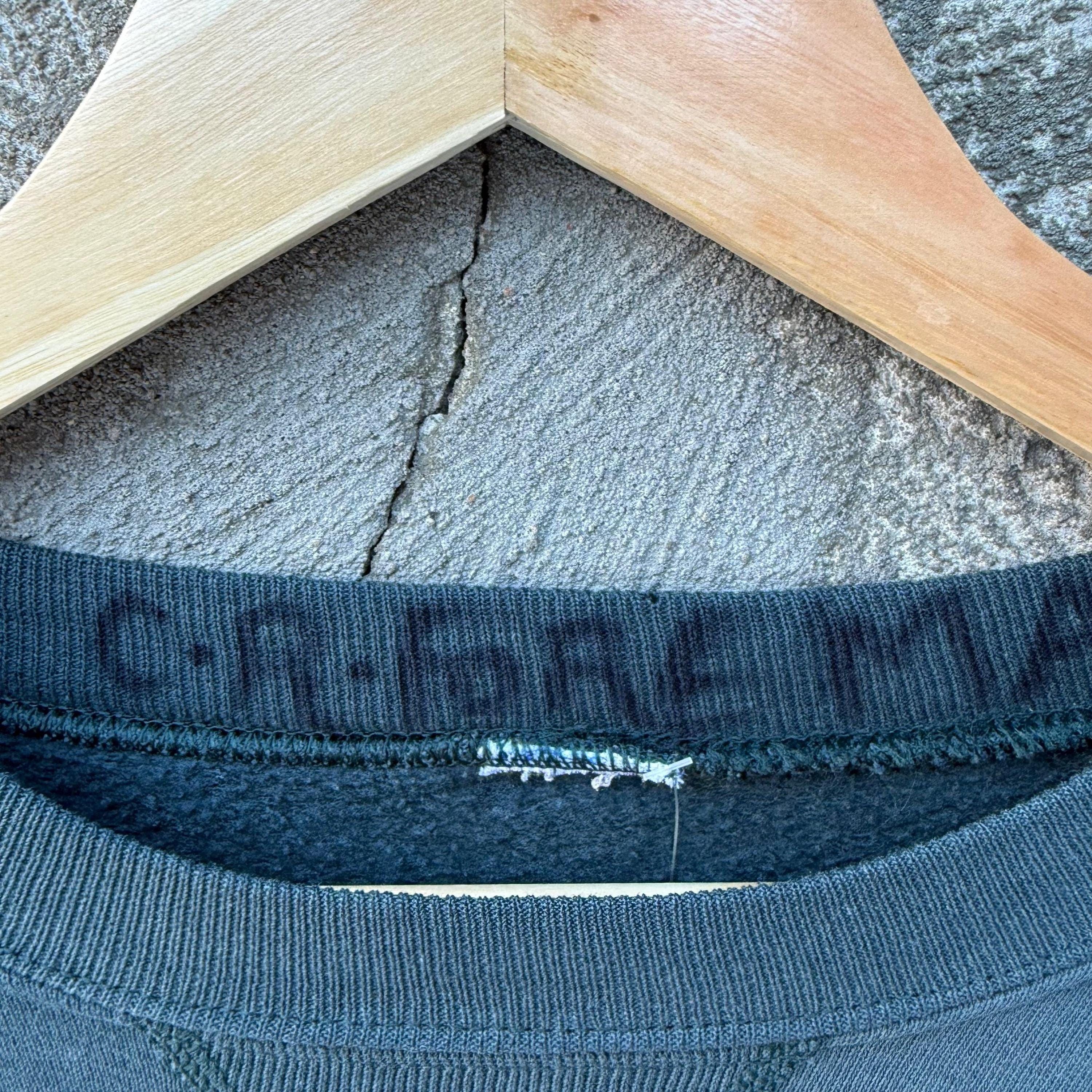 Russell Athletic × Vintage 90's Russell Atheltic Faded Green Crewneck Size US L / EU 52-54 / 3 - 4 Thumbnail