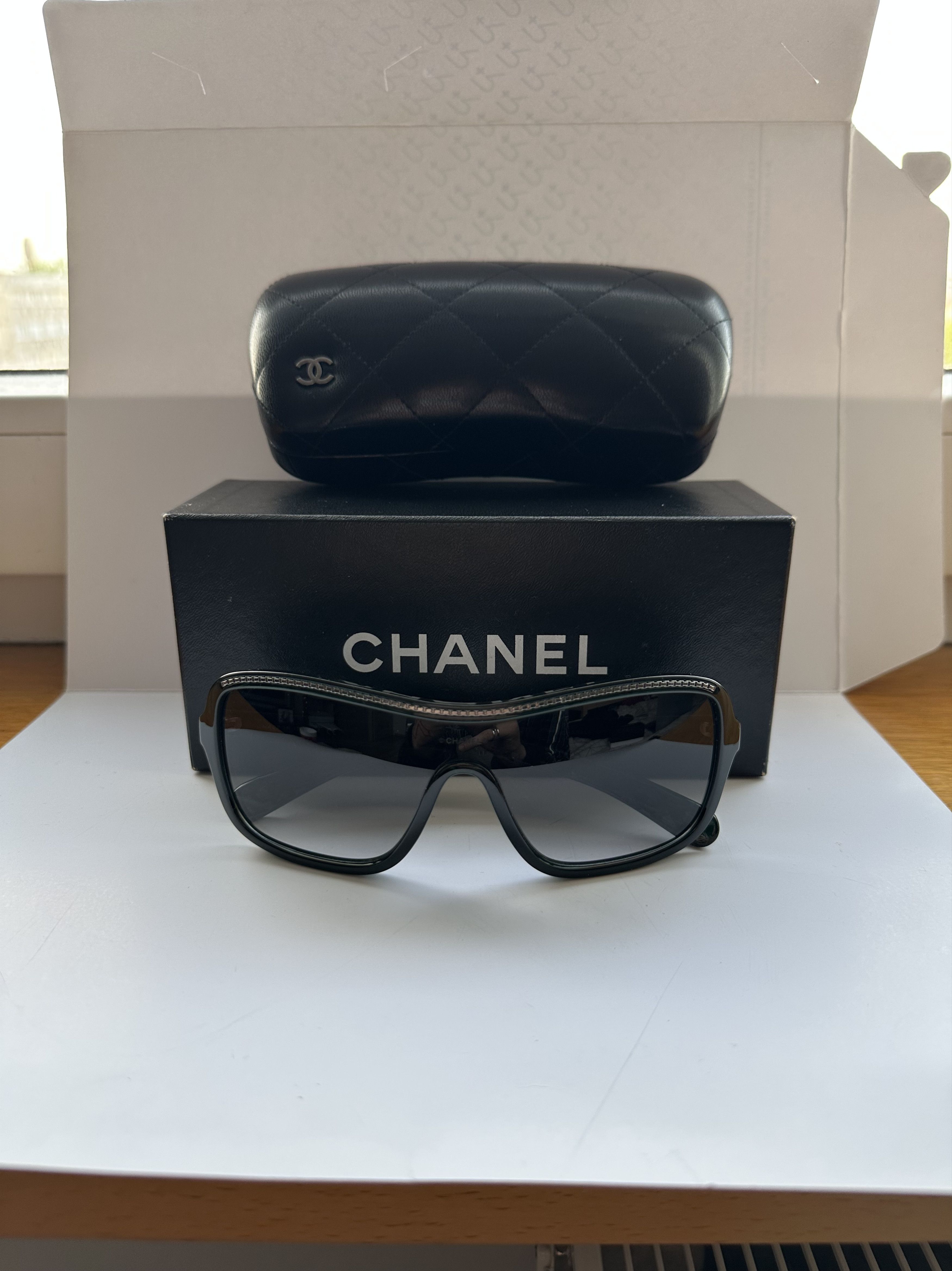 Chanel Chanel 6043 Black + Silver Quilted Sunglasses Size ONE SIZE - 8 Thumbnail