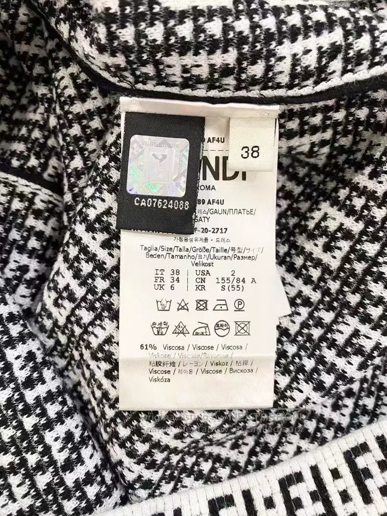 Fendi Fendi Long knitted dress Size XS / US 0-2 / IT 36-38 - 5 Thumbnail