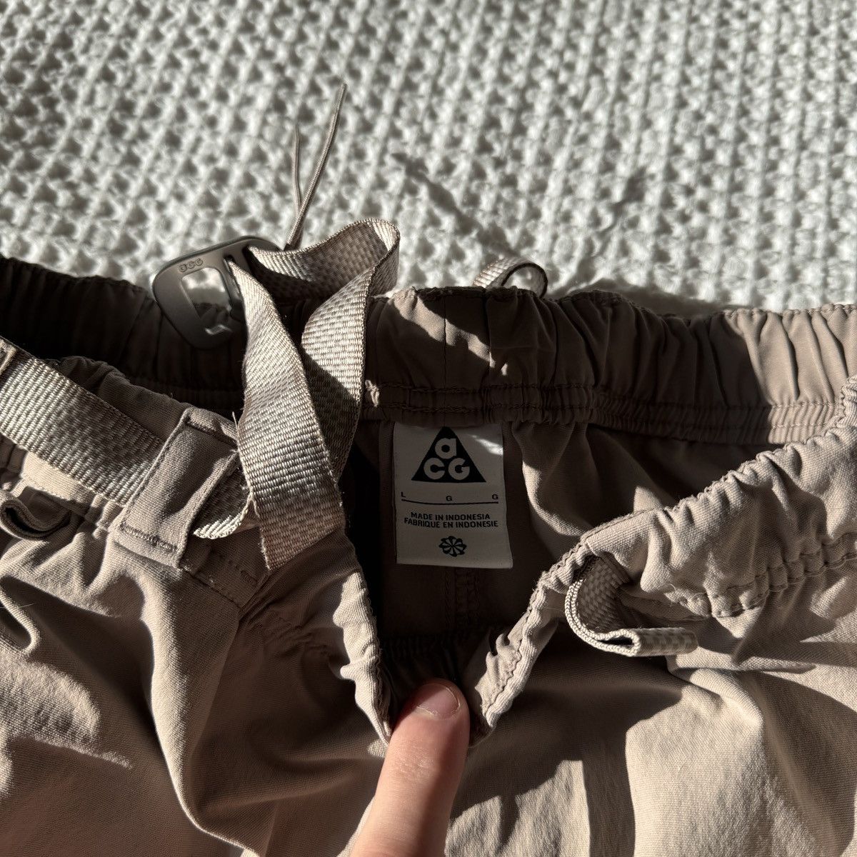 Nike ACG Nike ACG Trail Pants - Malt Size US 34 / EU 50 - 4 Thumbnail