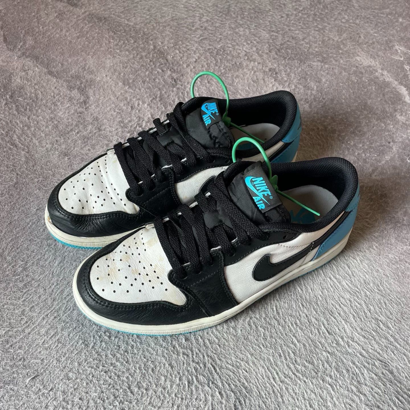 Nike Nike Retro Black Lowtop Sneakers 42 Men Size US 9 / EU 42 - 1 Thumbnail