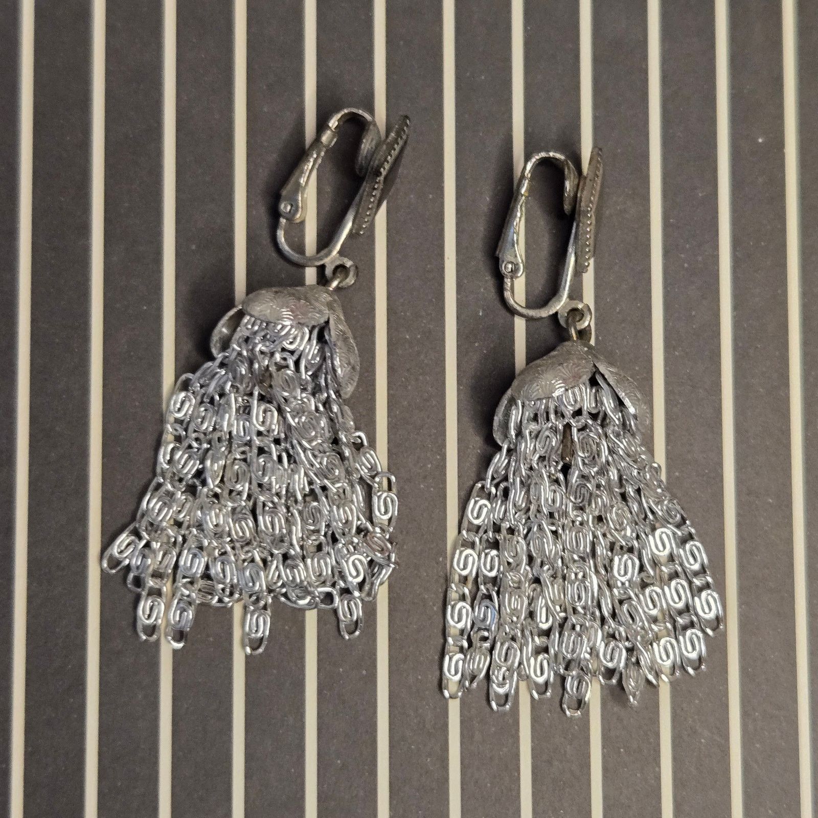 Vintage VTG Sarah Coventry Charisma Silver Tassel Clip On Earrings Size ONE SIZE - 8 Thumbnail