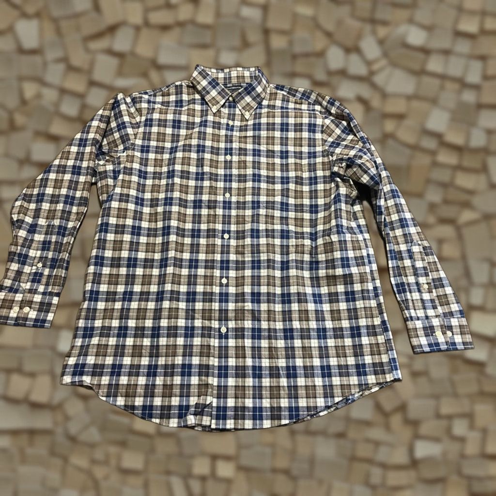 Croft & Barrow Croft & Barrow Shirt Mens 17.5 34/35 Blue Brown Plaid Button Down Classic Fit Size US XXL / EU 58 / 5 - 1 Thumbnail