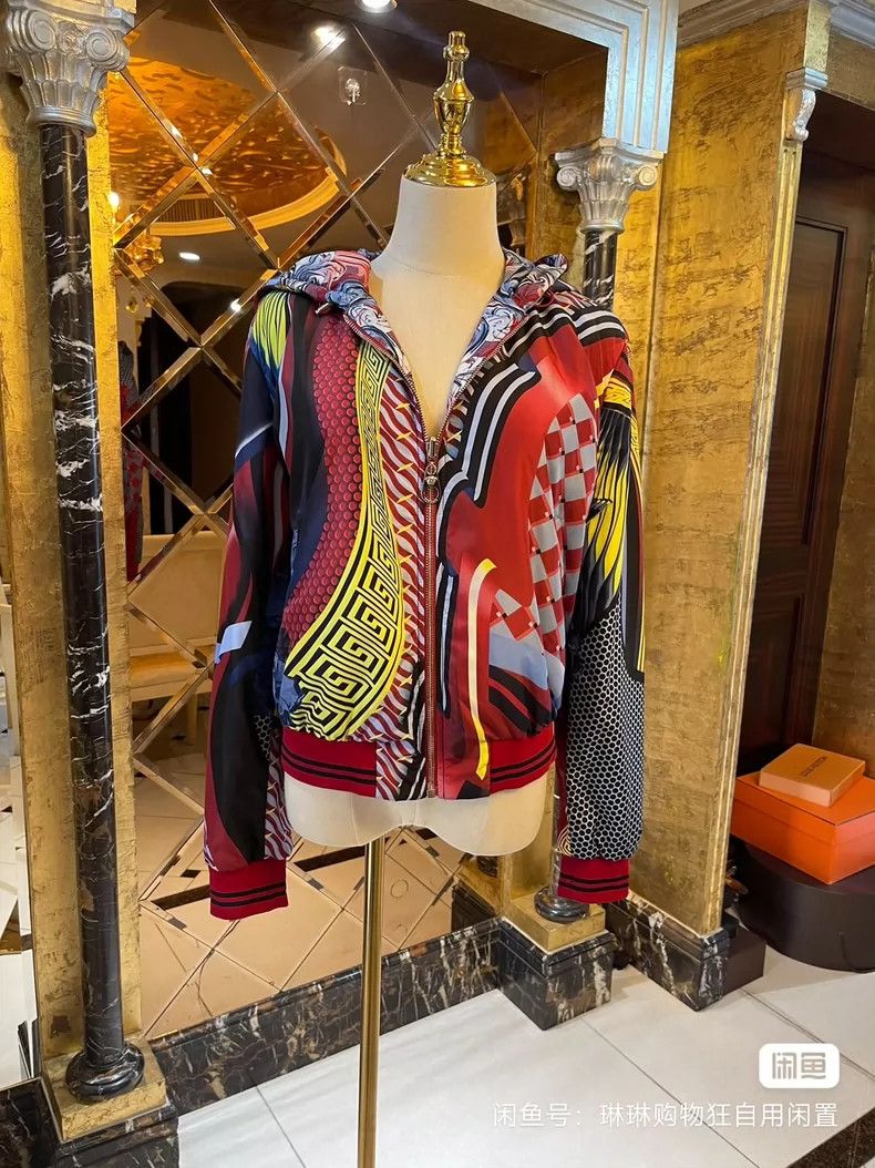 Versace Versace Wearing a baseball padded jacket and a padded jack Size M / US 6-8 / IT 42-44 - 3 Thumbnail