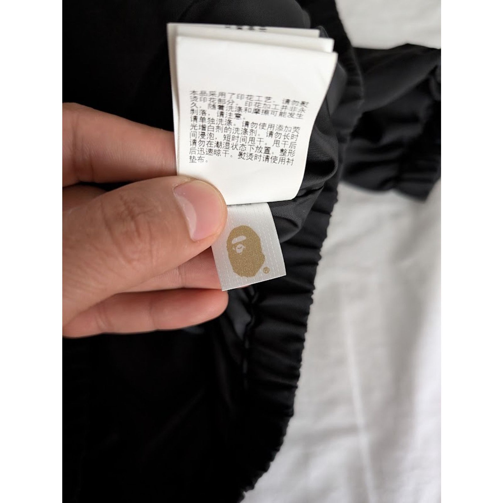 Bape o1rshd1 Logo Windbreaker Jacket in Black Size US L / EU 52-54 / 3 - 19 Thumbnail