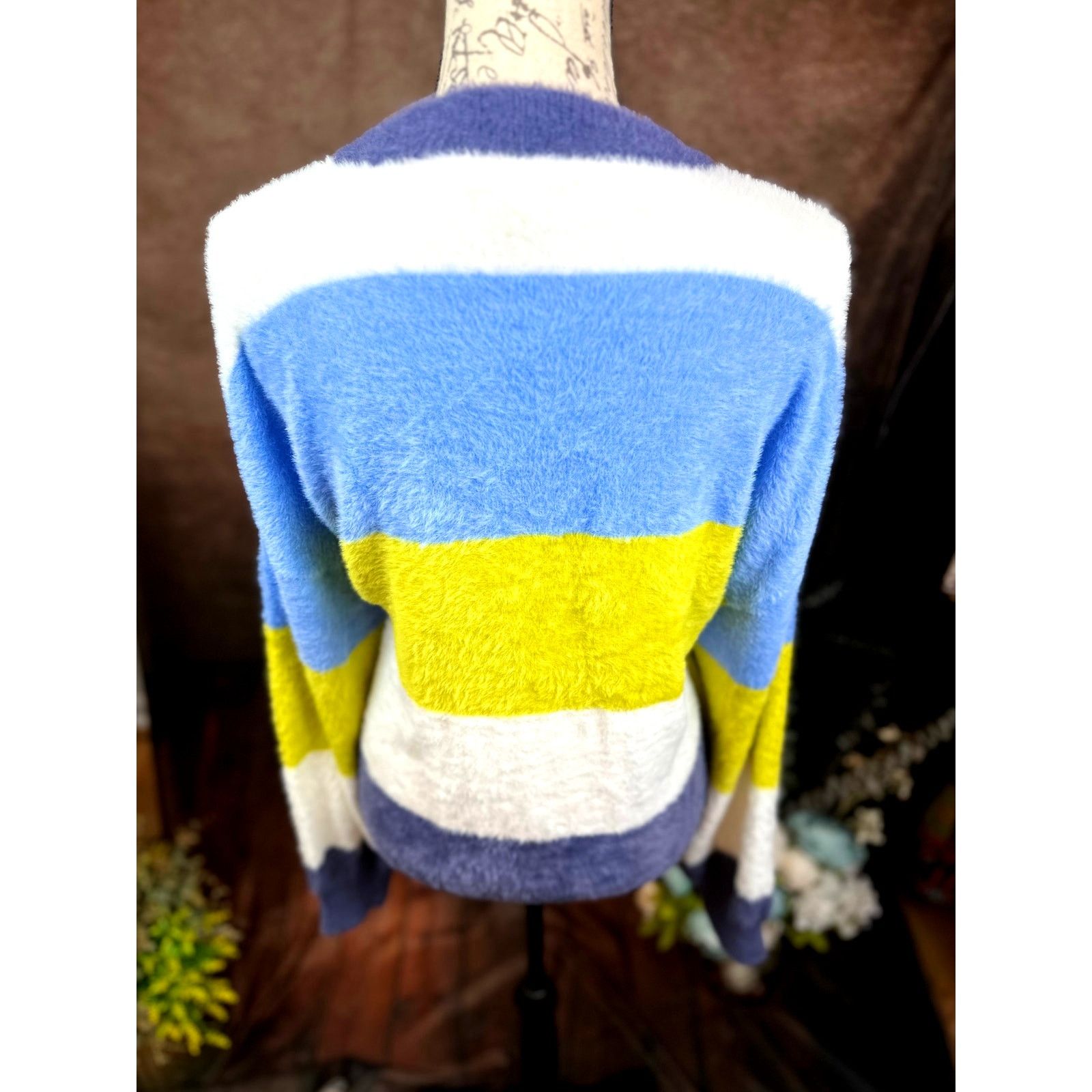 Other Oversized Bright Fluffy Soft Aerie Flurry Crew Sweater L Size L / US 10 / IT 46 - 10 Thumbnail