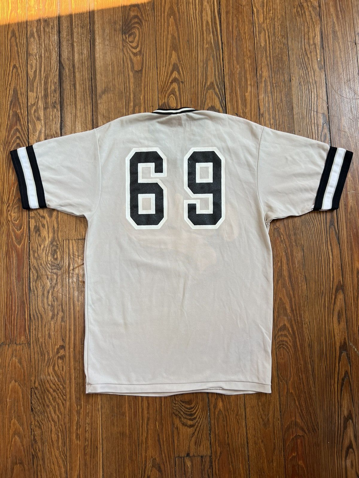 Vintage Vintage 80s Gamblers Baseball Jersey Dice Casino 69 Mafia Size US M / EU 48-50 / 2 - 3 Thumbnail