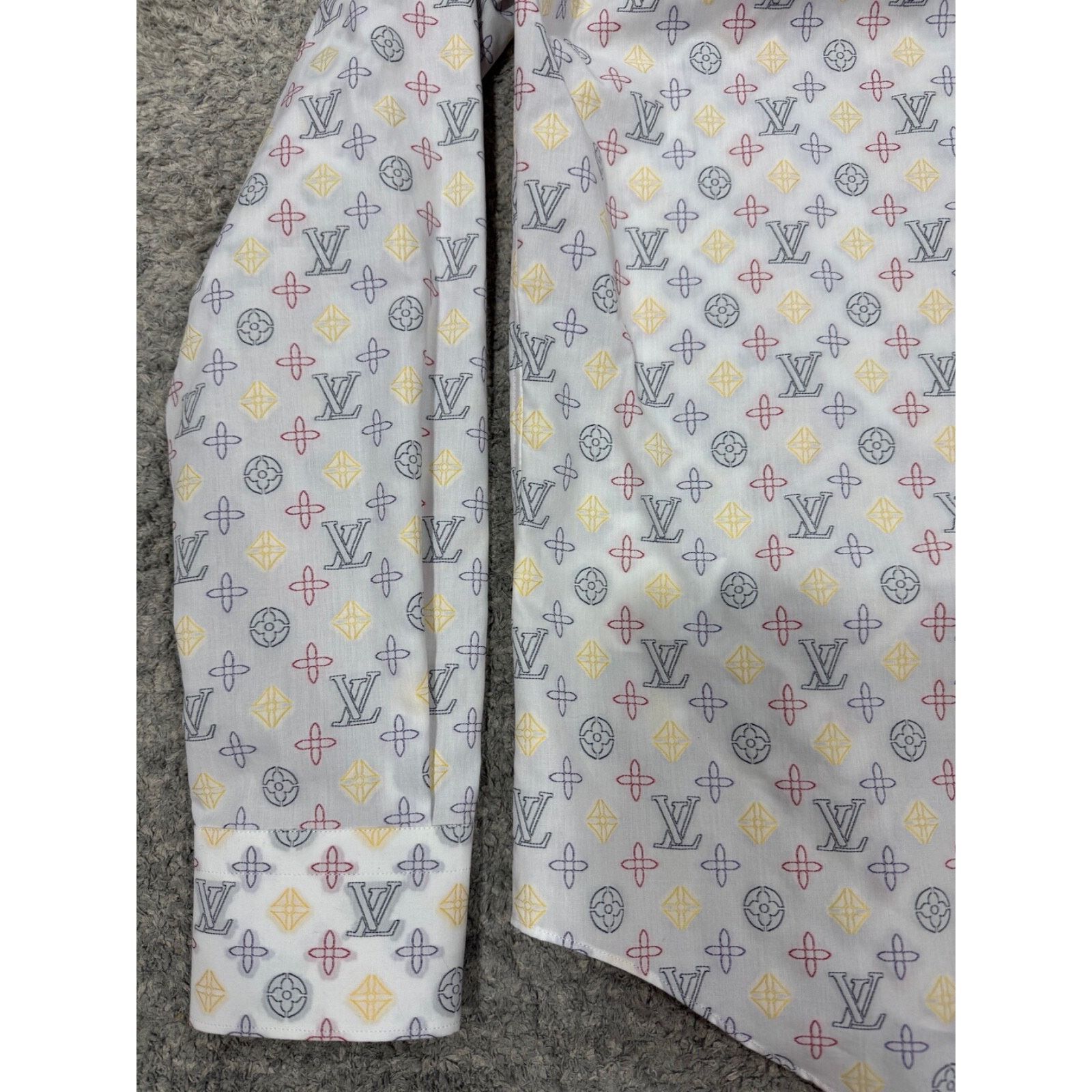 Louis Vuitton Louis Vuitton LVSE Regular Long Sleeve DNA Logo Monogram Size US M / EU 48-50 / 2 - 11 Thumbnail