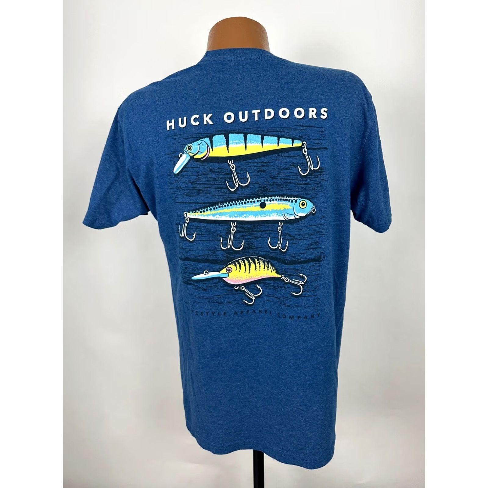Vintage Huck Outdoors Shirt Large Heather Blue Fishing Lures Nature Freshwater Size US L / EU 52-54 / 3 - 5 Thumbnail