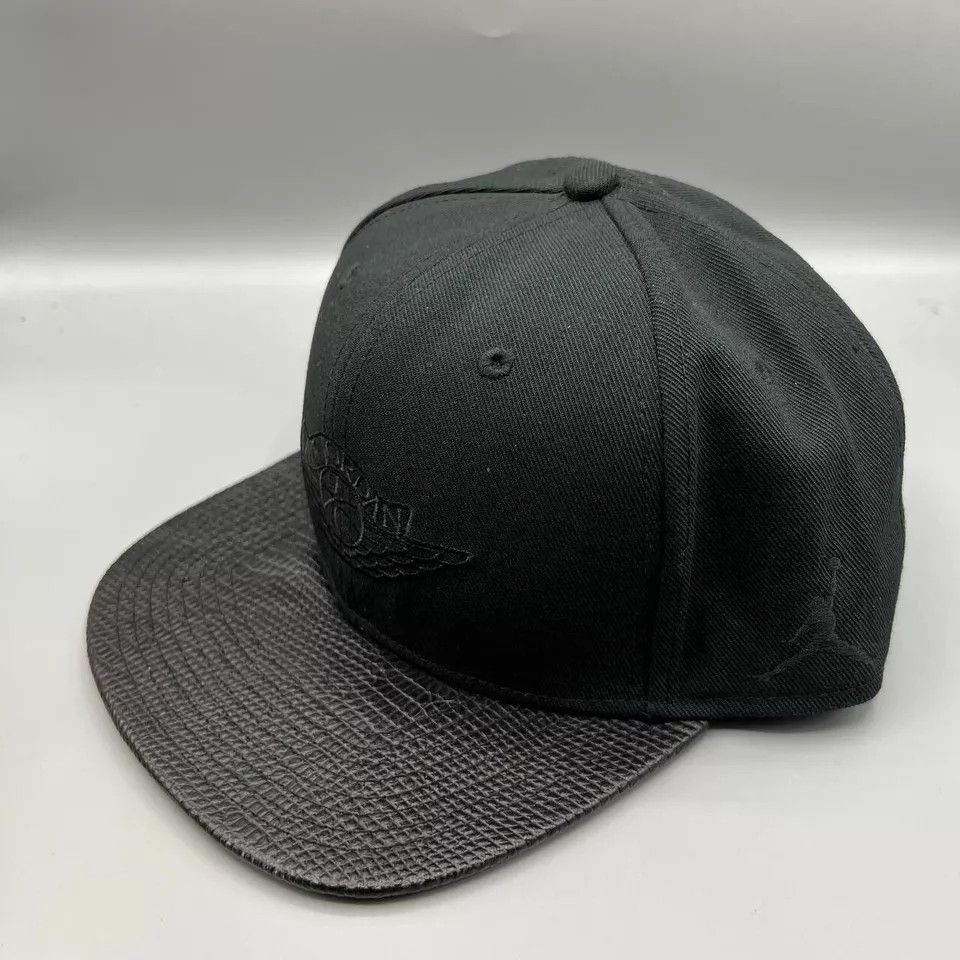 Jordan Brand Air Jordan Wings Hat Men Black Jumpman Snap Back Cap Size ONE SIZE - 2 Thumbnail