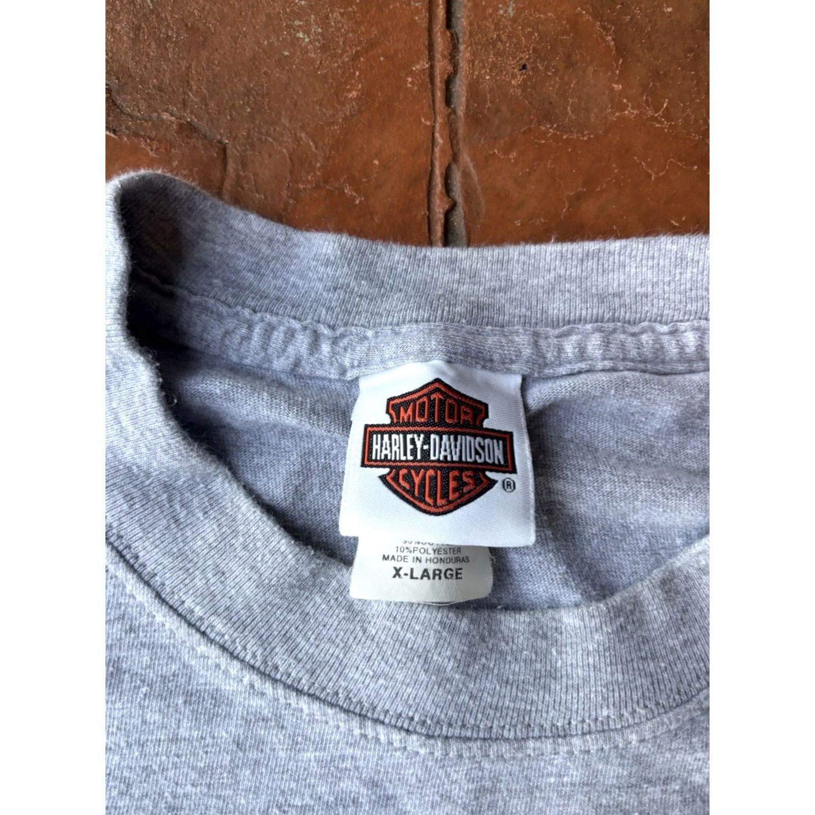 Harley Davidson VINTAGE Harley-Davidson Skull Poker T-Shirt XL Men Crew Neck Short Sleeve Graphic Print Knit Cotton Gray 2000s Biker Motorcycle Skull Size US XL / EU 56 / 4 - 2 Thumbnail