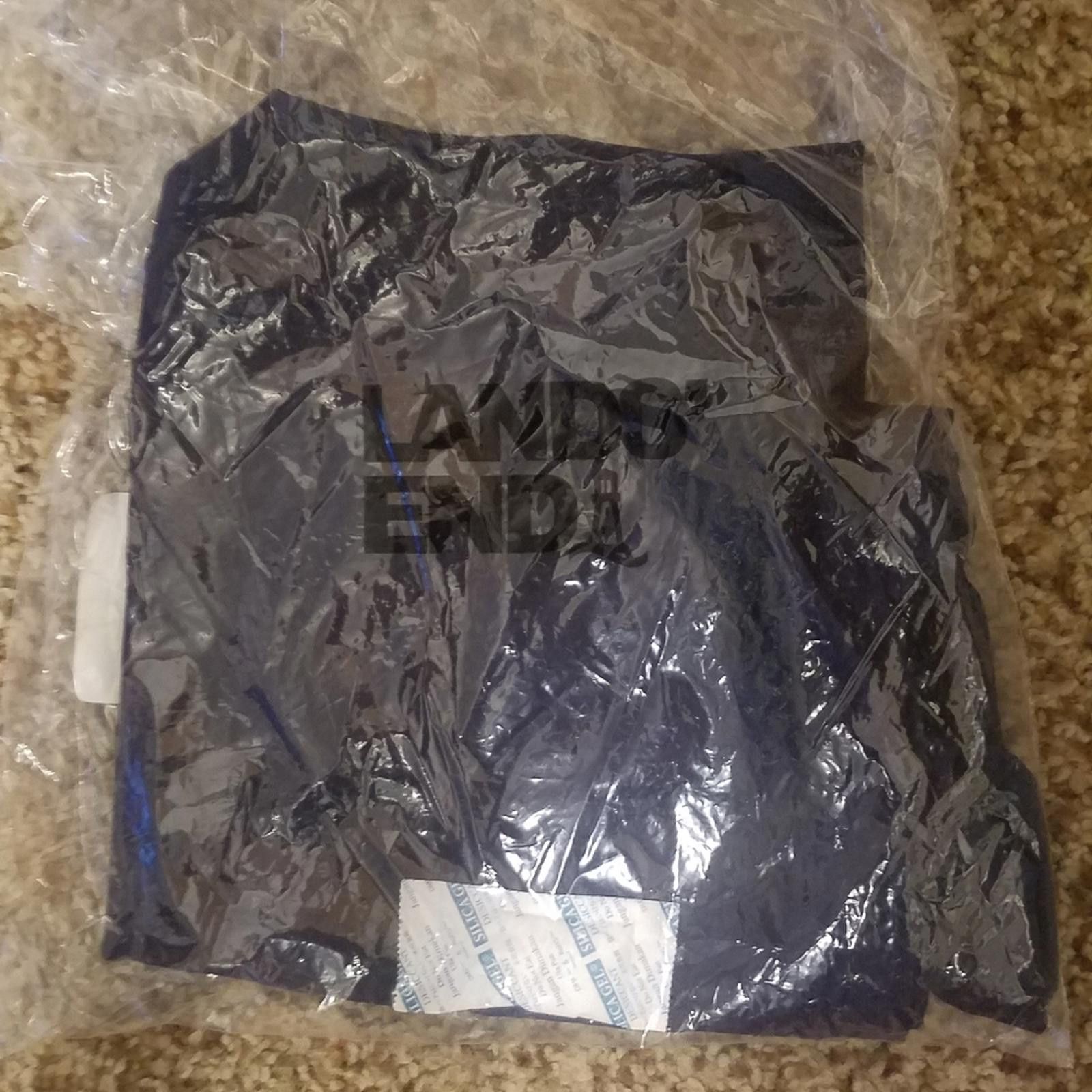 Lands' End NWT Lands' End Deep Sea Navy Blue Shirt Size XXS Size US XXS / EU 40 - 1 Thumbnail
