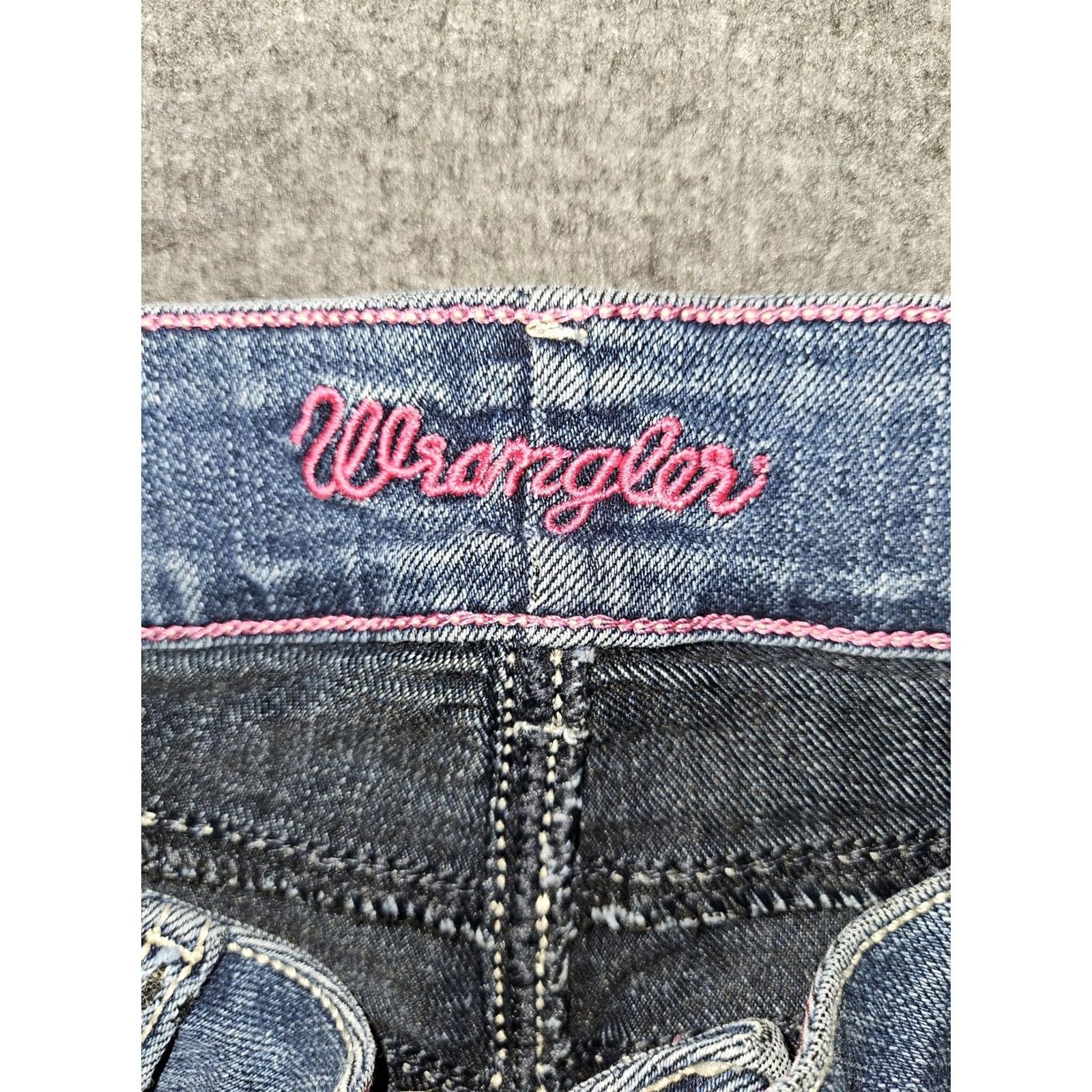 Wrangler VINTAGE Wrangler Jeans Womens Bootcut 9/10 32 Blue Embroidered Pockets Stretch Denim 10MWZ Womens Jeans Size 30" / US 8 / IT 44 - 2 Thumbnail