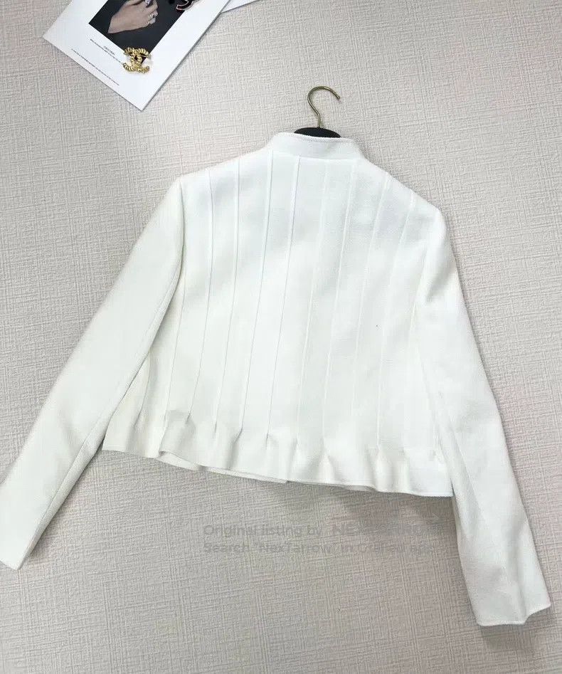 Dior Dior Solid colour ruffle stand-up collar pearl button jack Size S / US 4 / IT 40 - 3 Thumbnail