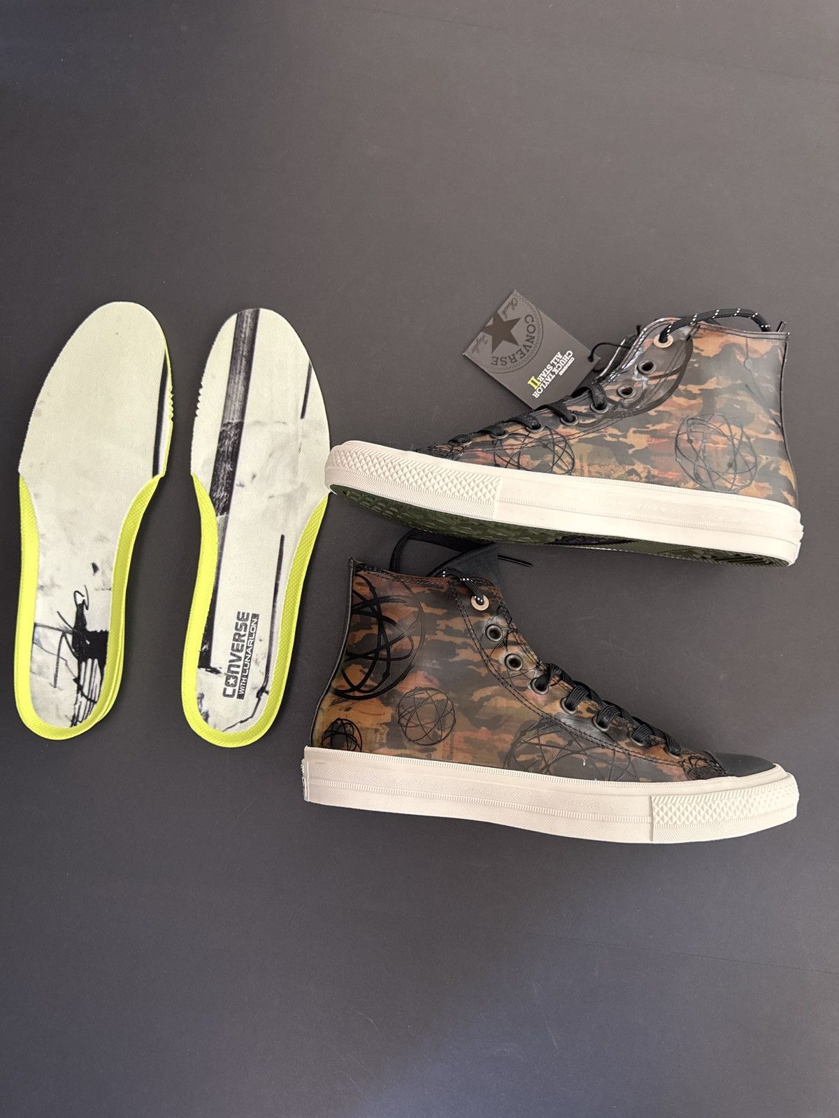 Futura Converse CTAS II HI x Futura 2000 Size US 9 / EU 42 - 1 Thumbnail