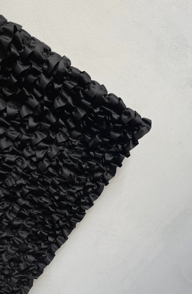 Comme des Garcons Comme des Garcons size M A long skirt with black ruffles a Size 23" - 7 Thumbnail