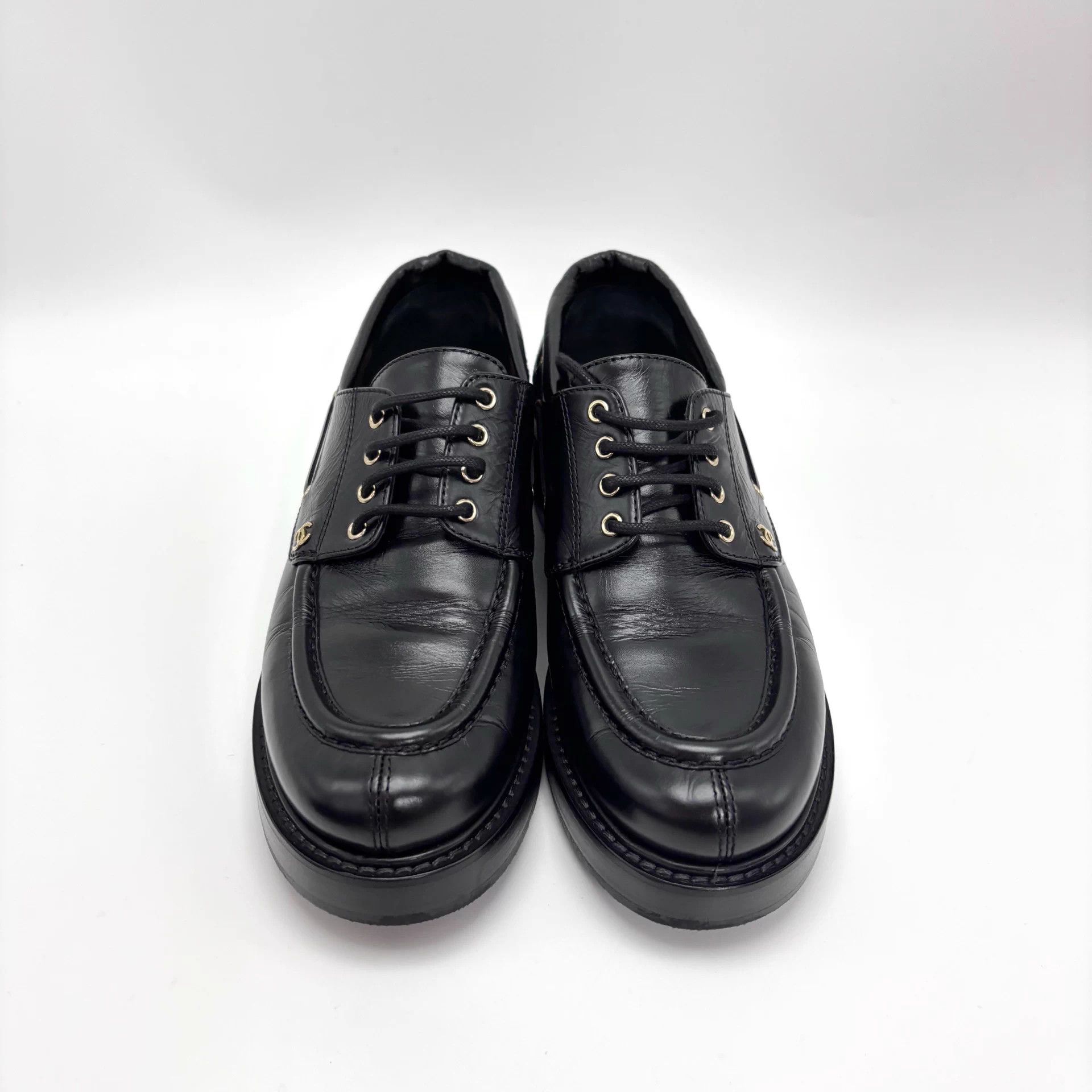 Chanel CHANEL 26C Black Double C Loafer 37 EU Size US 6 / IT 36 - 4 Thumbnail