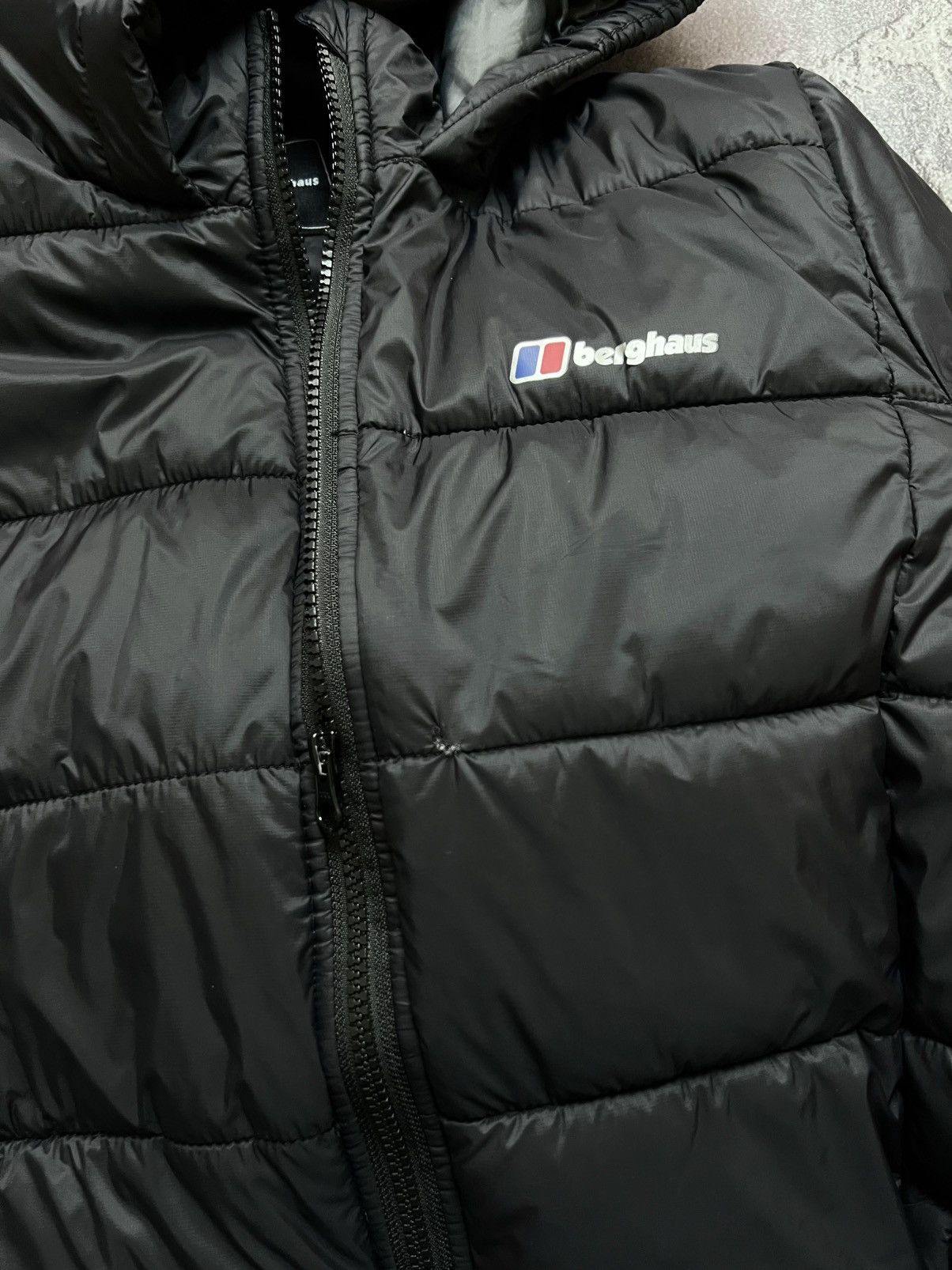 Berghaus Vintage Berghaus Down Jacket Puffer Big Logo S Size US S / EU 44-46 / 1 - 4 Thumbnail