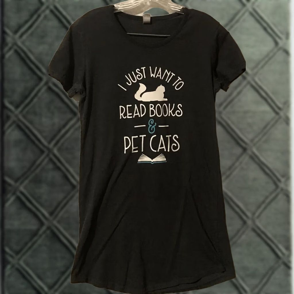 Vintage VINTAGE I Just Want To Read Books & Pet Cats Shirt S Womens Cat Basic Cotton Blend, Polyester Blend Gray, 18” Pit to Pit, 34” Length Size S / US 4 / IT 40 - 1 Thumbnail